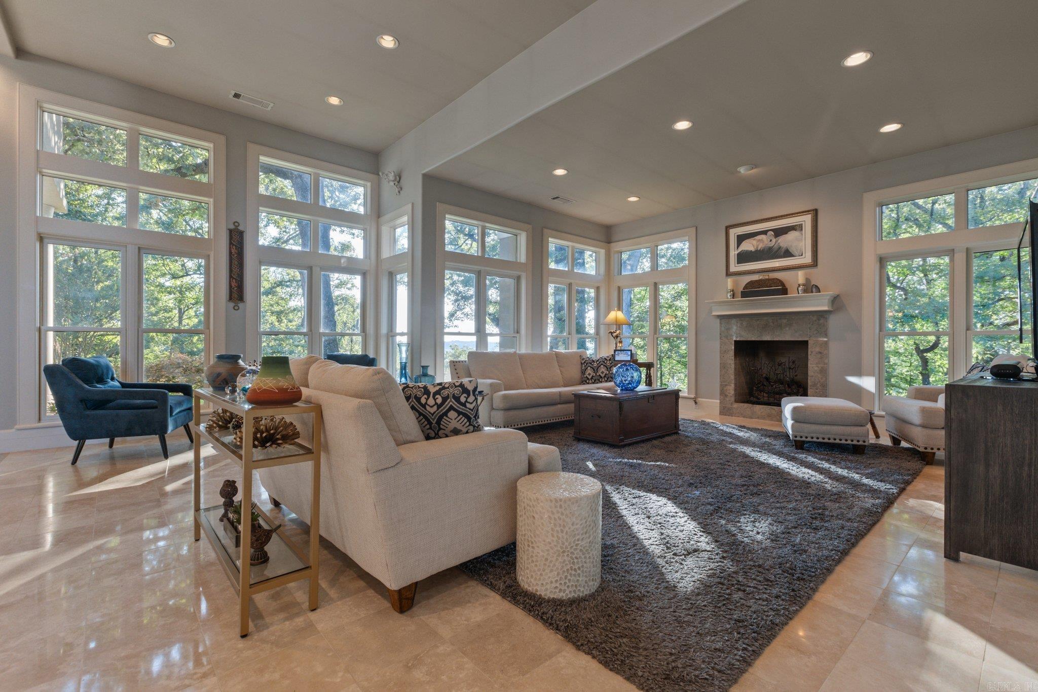 River Oaks Pointe - Residential