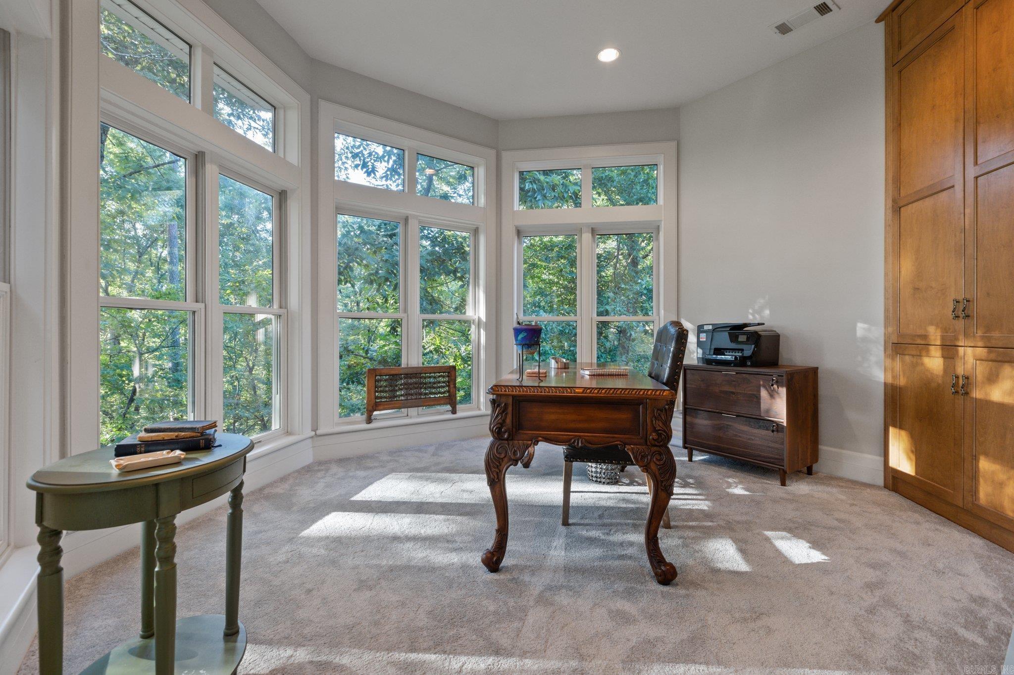 River Oaks Pointe - Residential