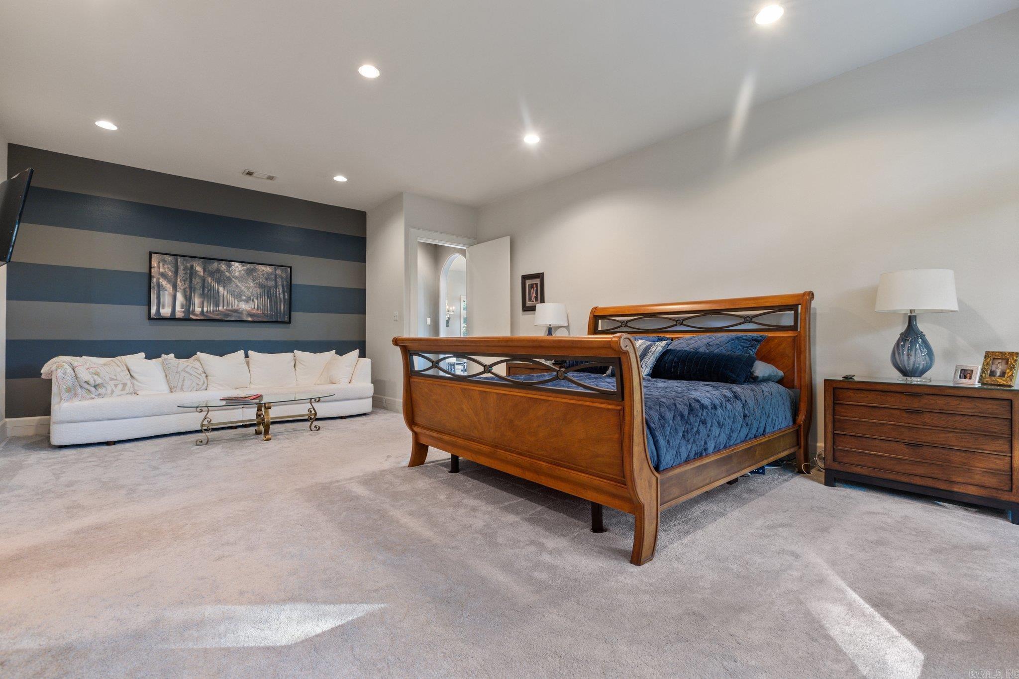 River Oaks Pointe - Residential