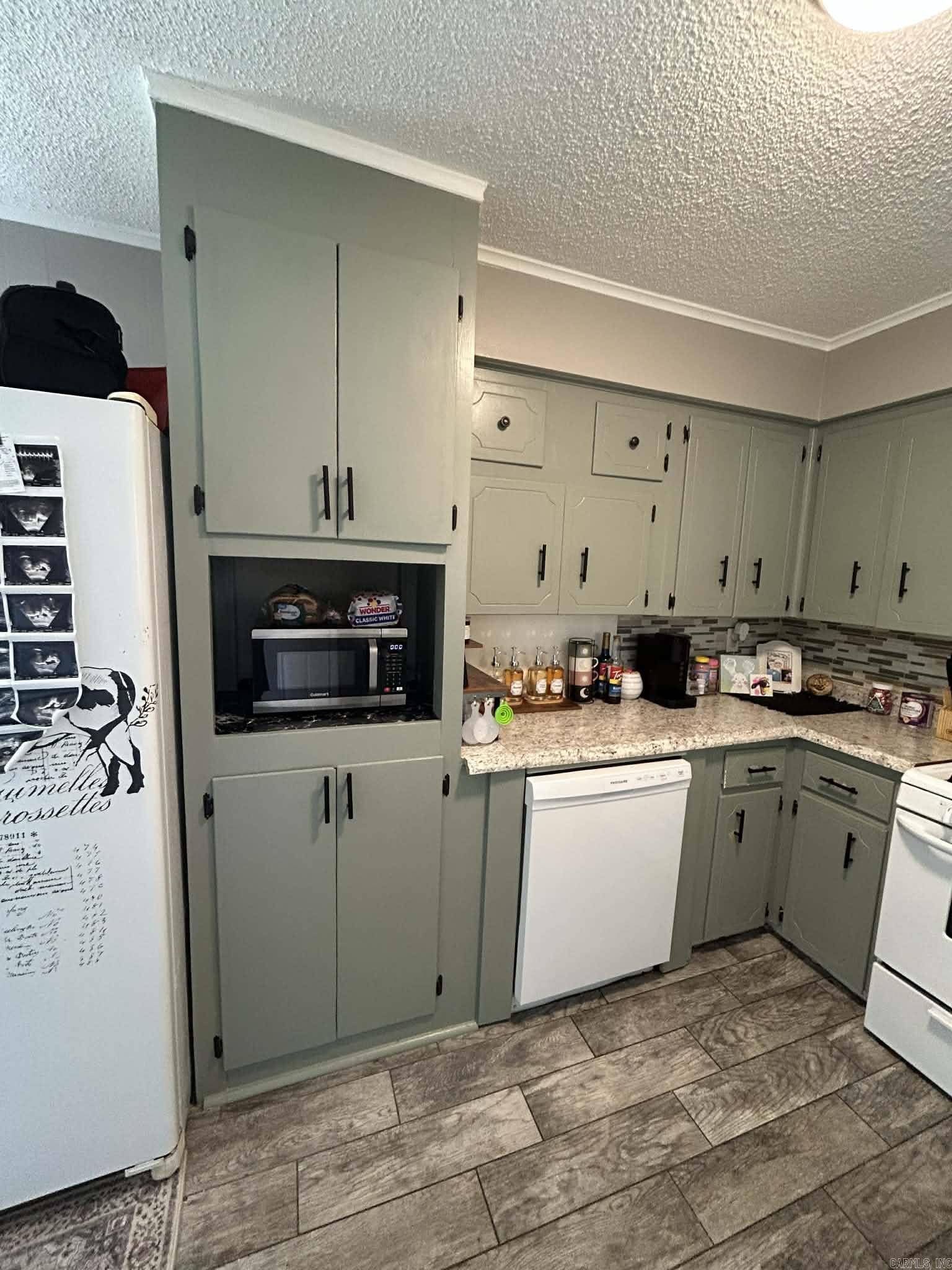 BAMBOO VILLAGE - Residential