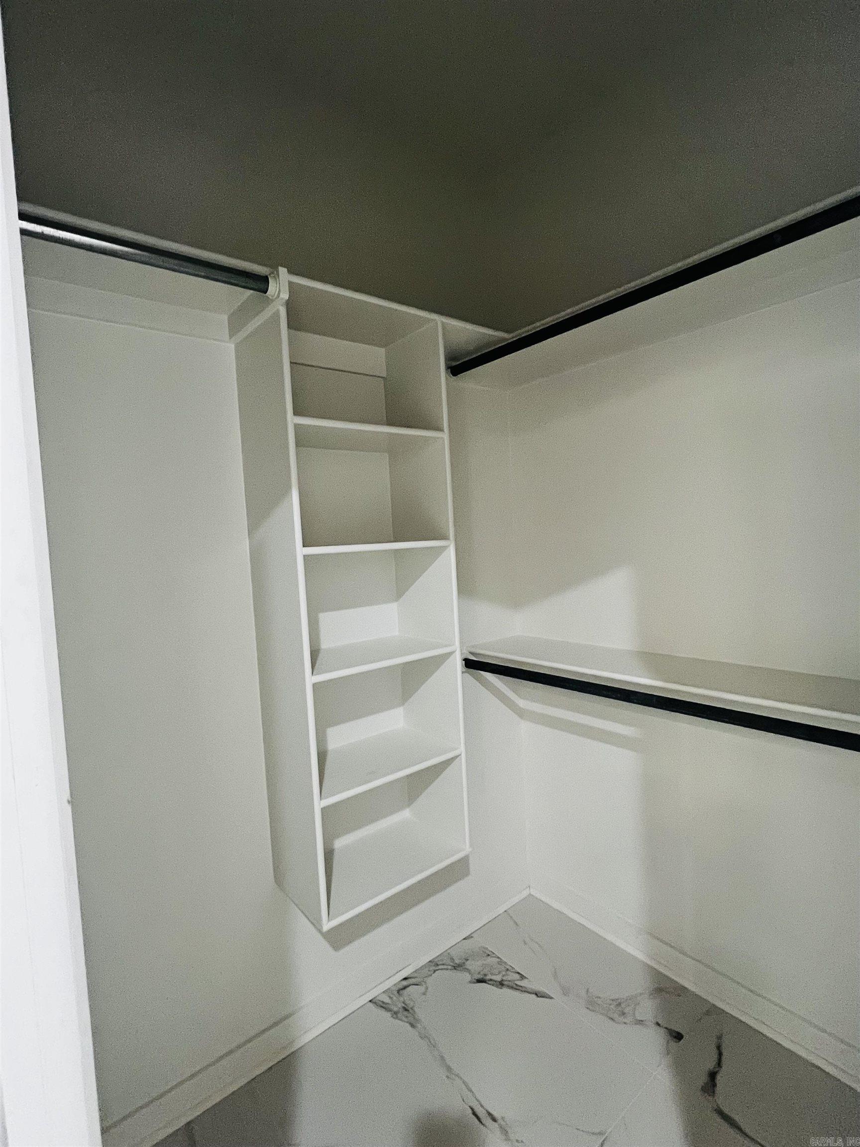 KNOTTING HILL - Residential