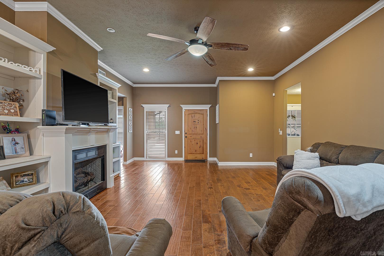 Mountain Ridge - Residential