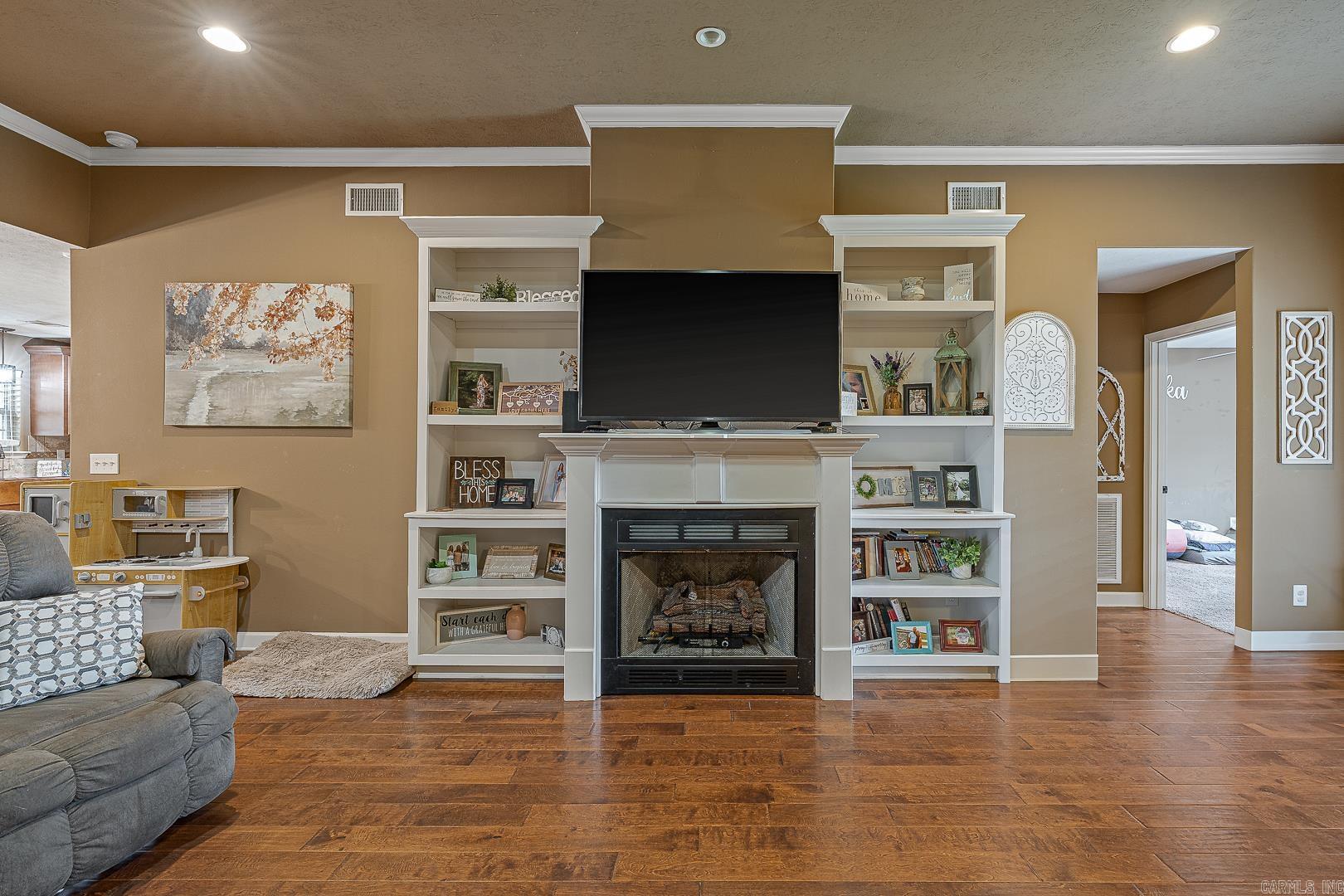 Mountain Ridge - Residential