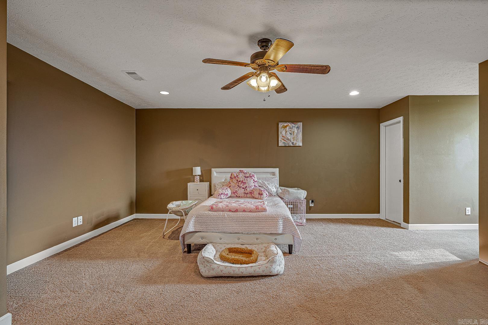 Mountain Ridge - Residential