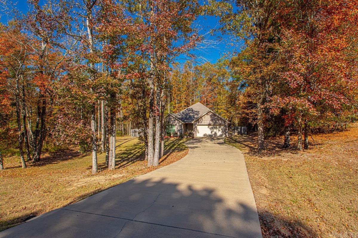 PINEWOOD ESTATES - Residential