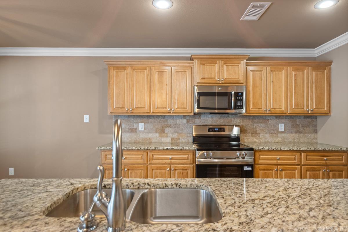 PINEWOOD ESTATES - Residential