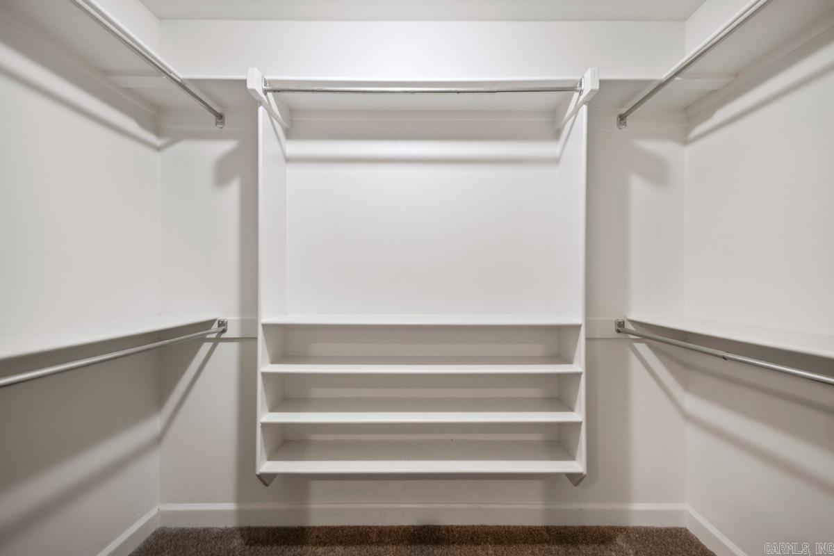 PINEWOOD ESTATES - Residential