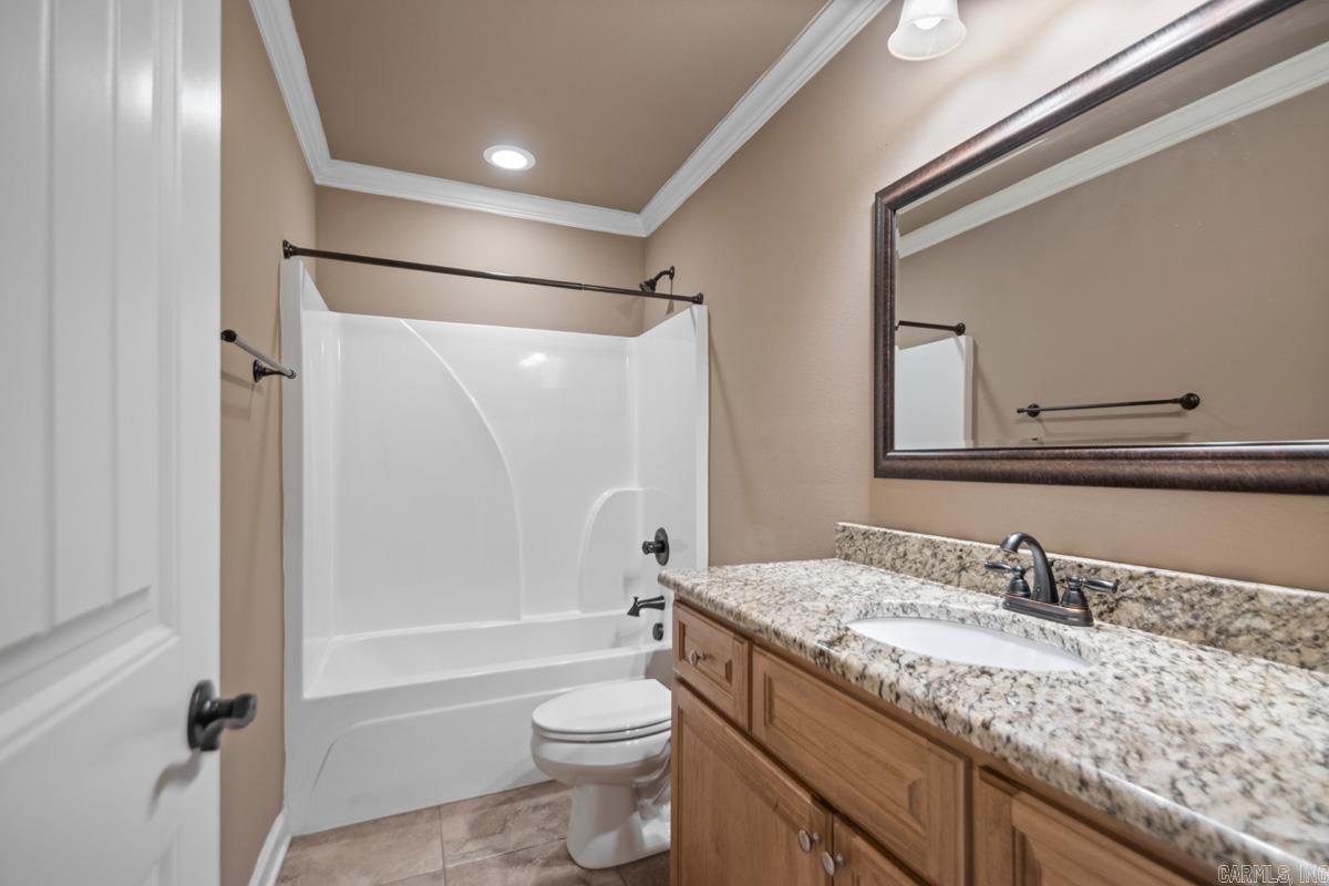 PINEWOOD ESTATES - Residential