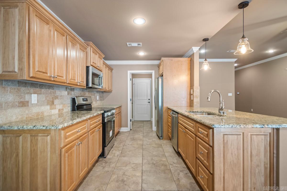 PINEWOOD ESTATES - Residential