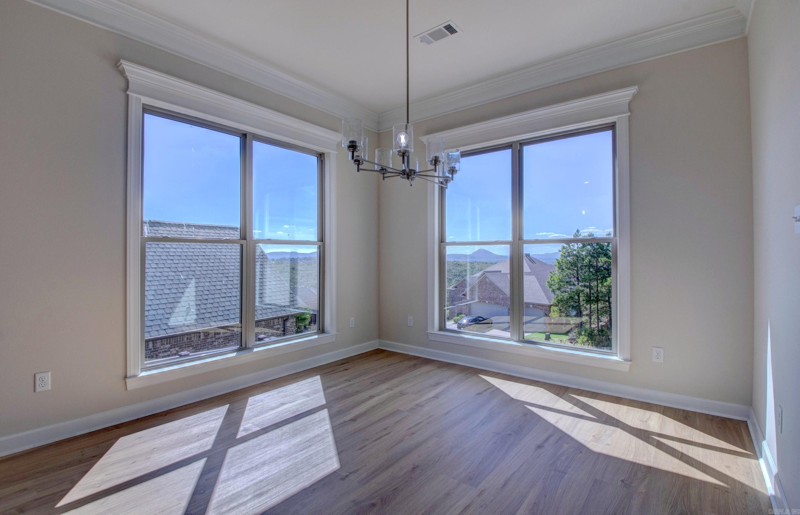 MAJESTIC POINTE - Residential