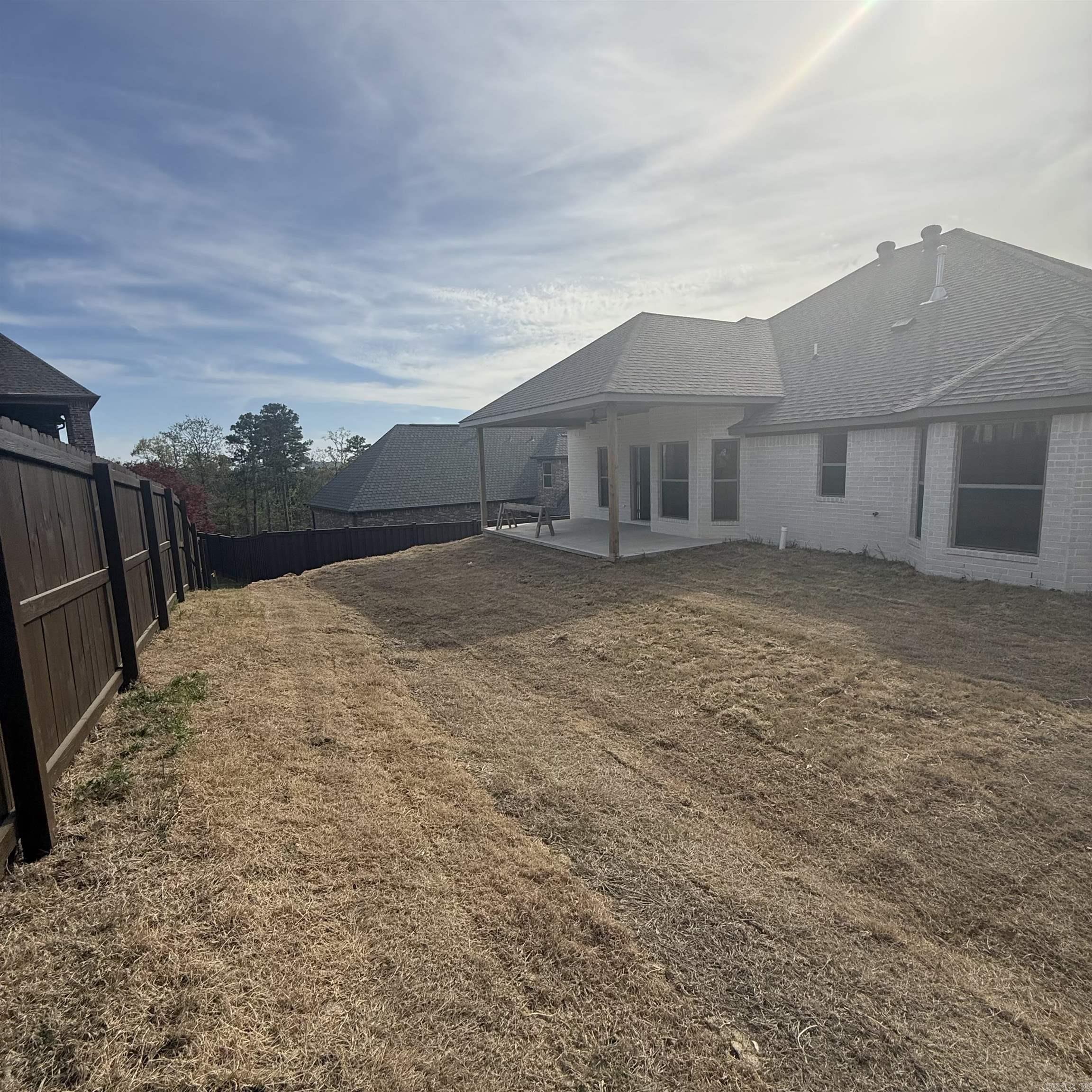 MAJESTIC POINTE - Residential