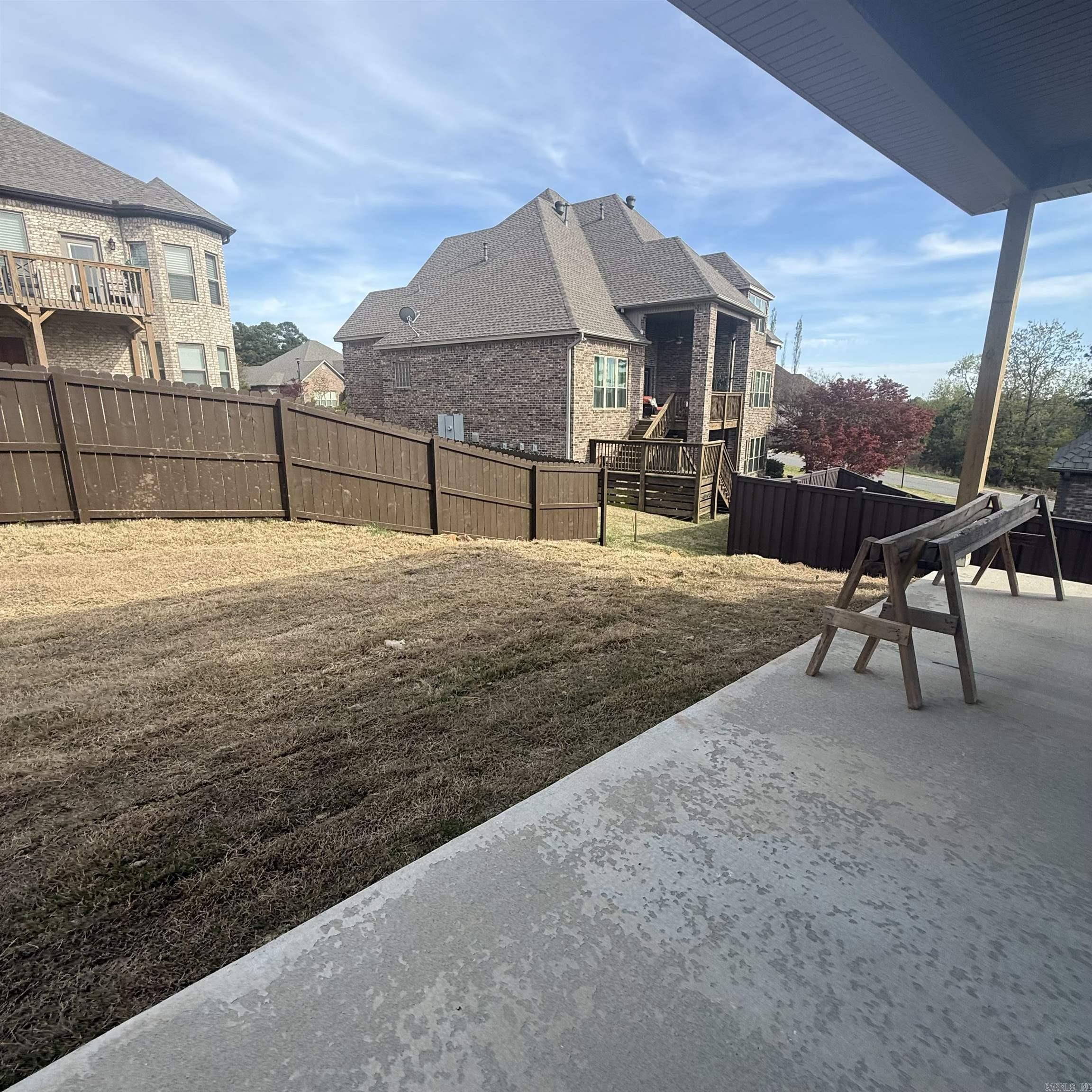 MAJESTIC POINTE - Residential