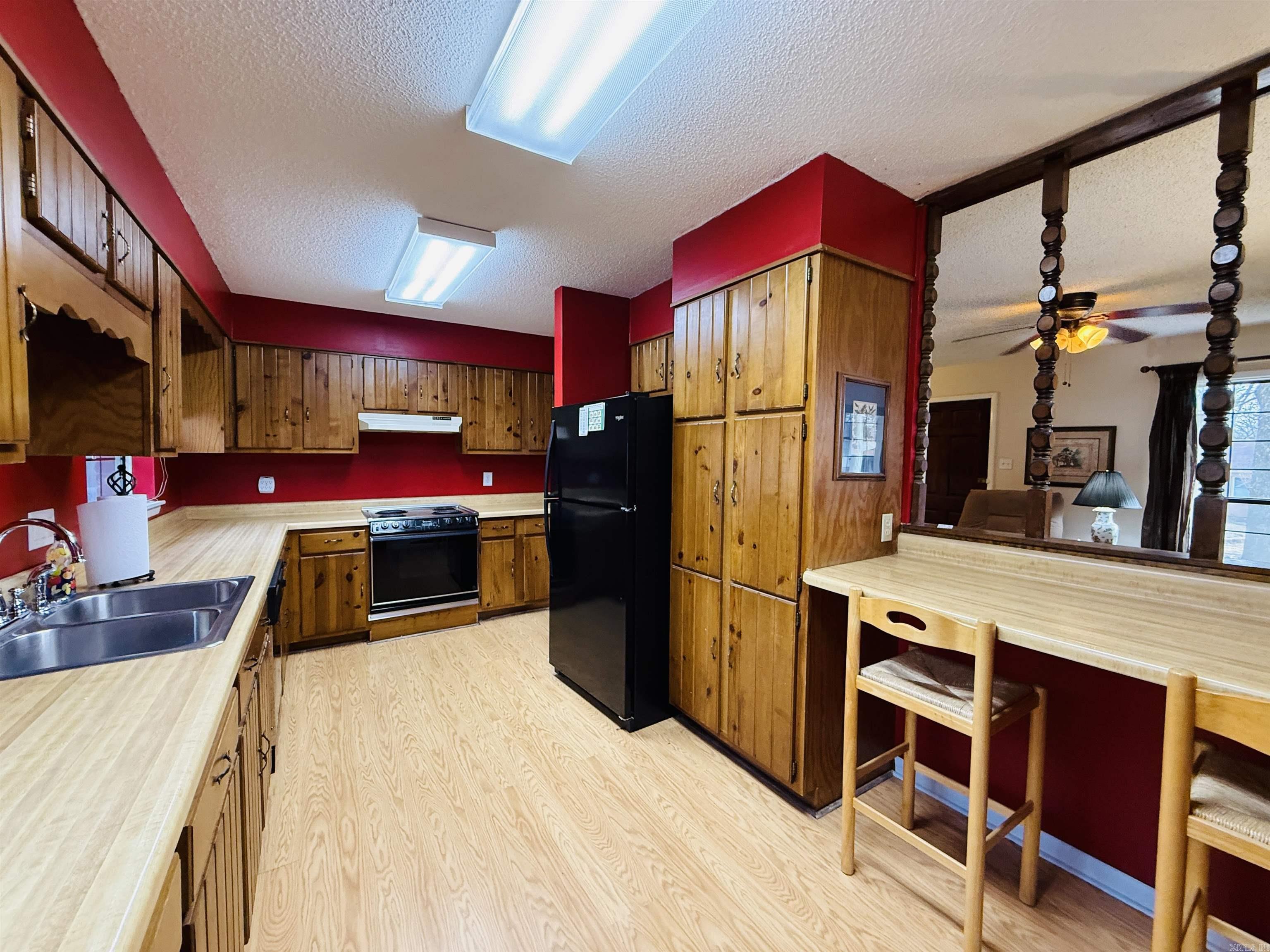 HOLIDAY PARK - Residential