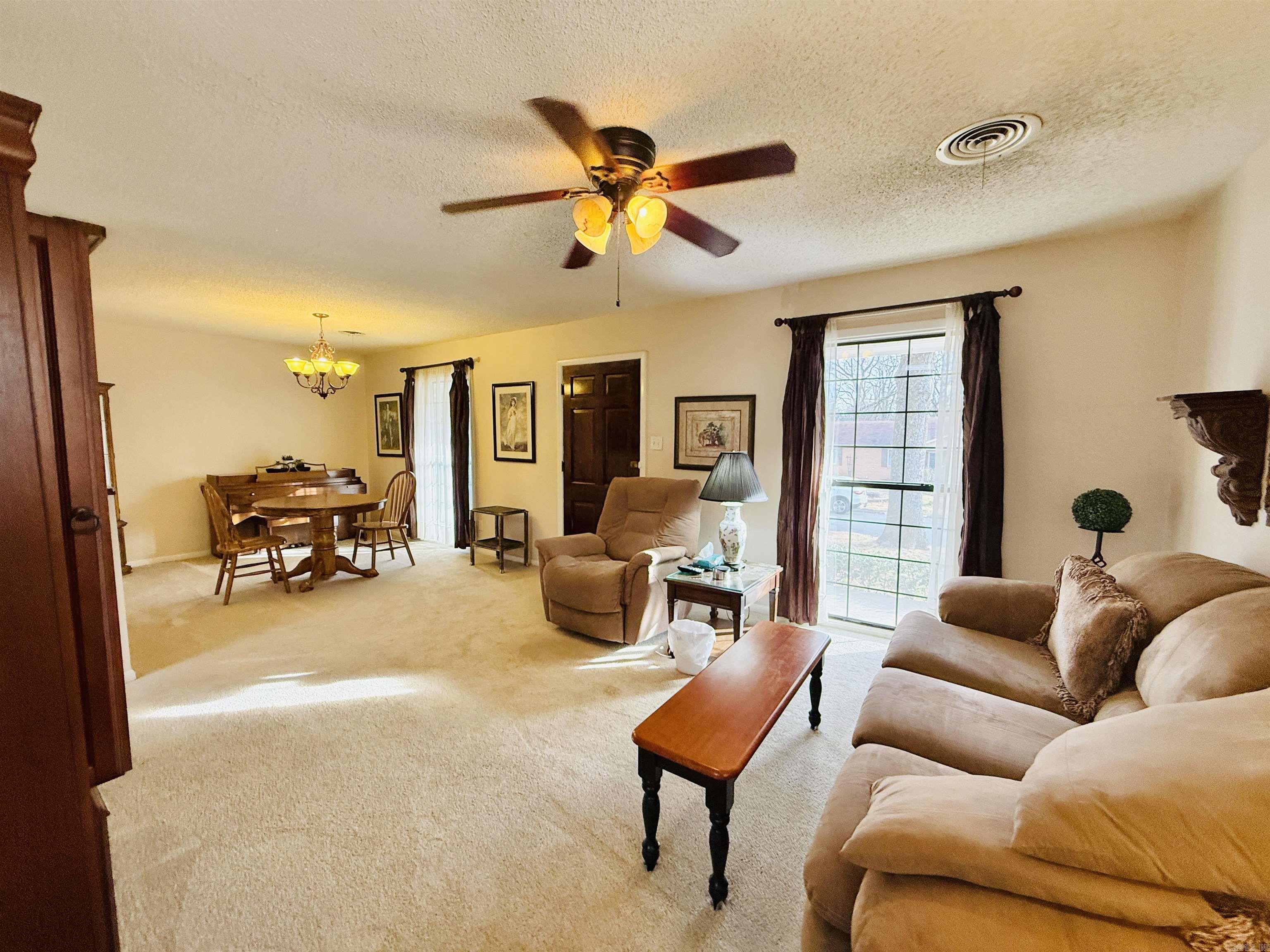 HOLIDAY PARK - Residential