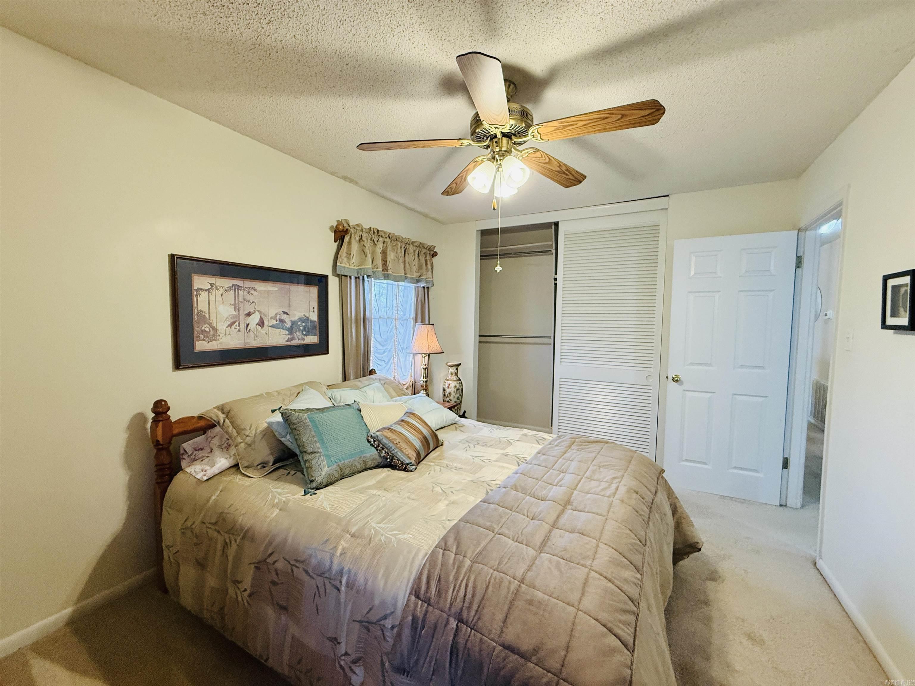 HOLIDAY PARK - Residential