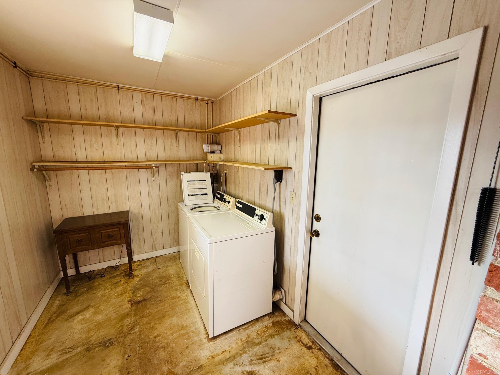 HOLIDAY PARK - Residential