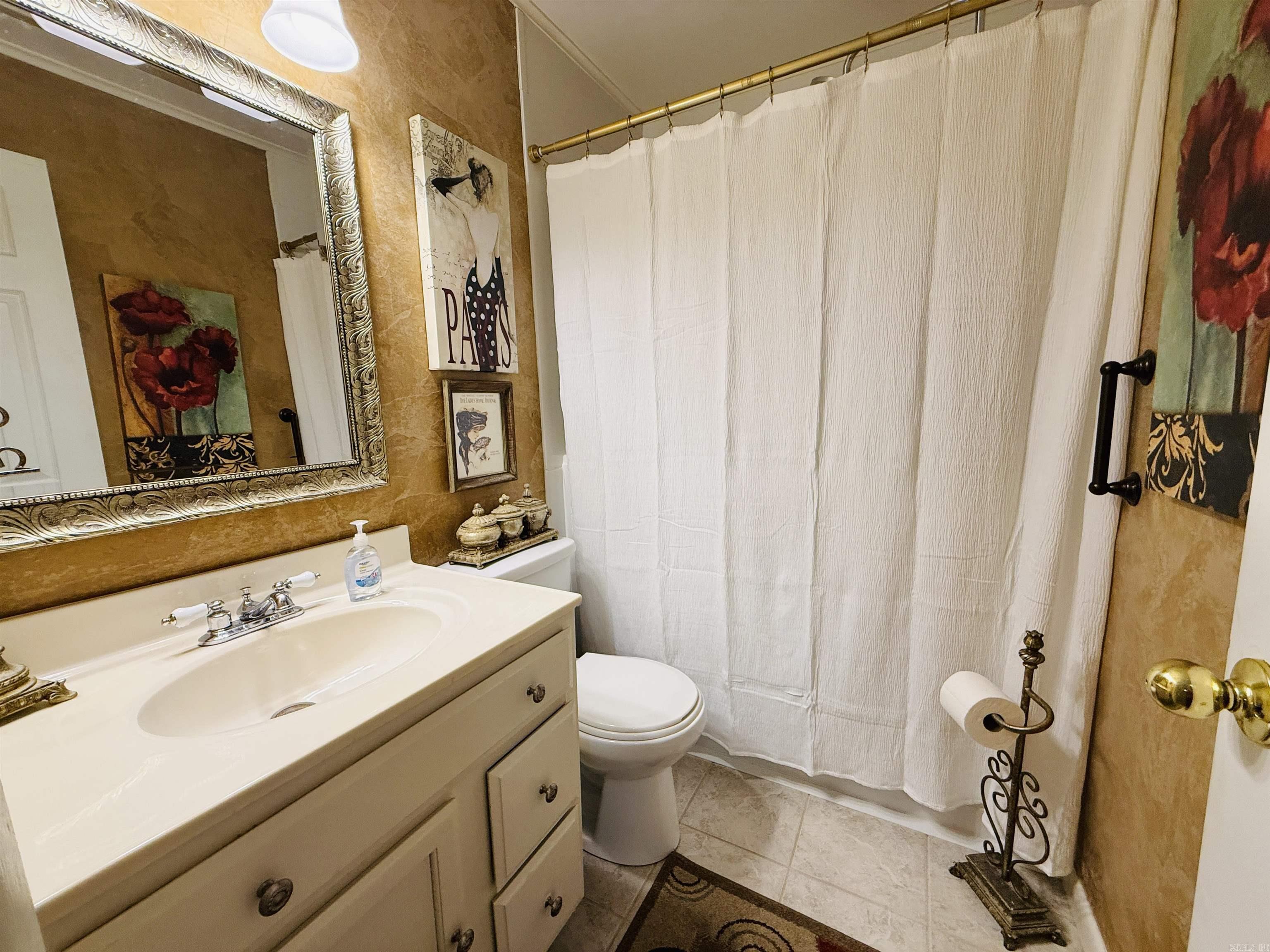 HOLIDAY PARK - Residential