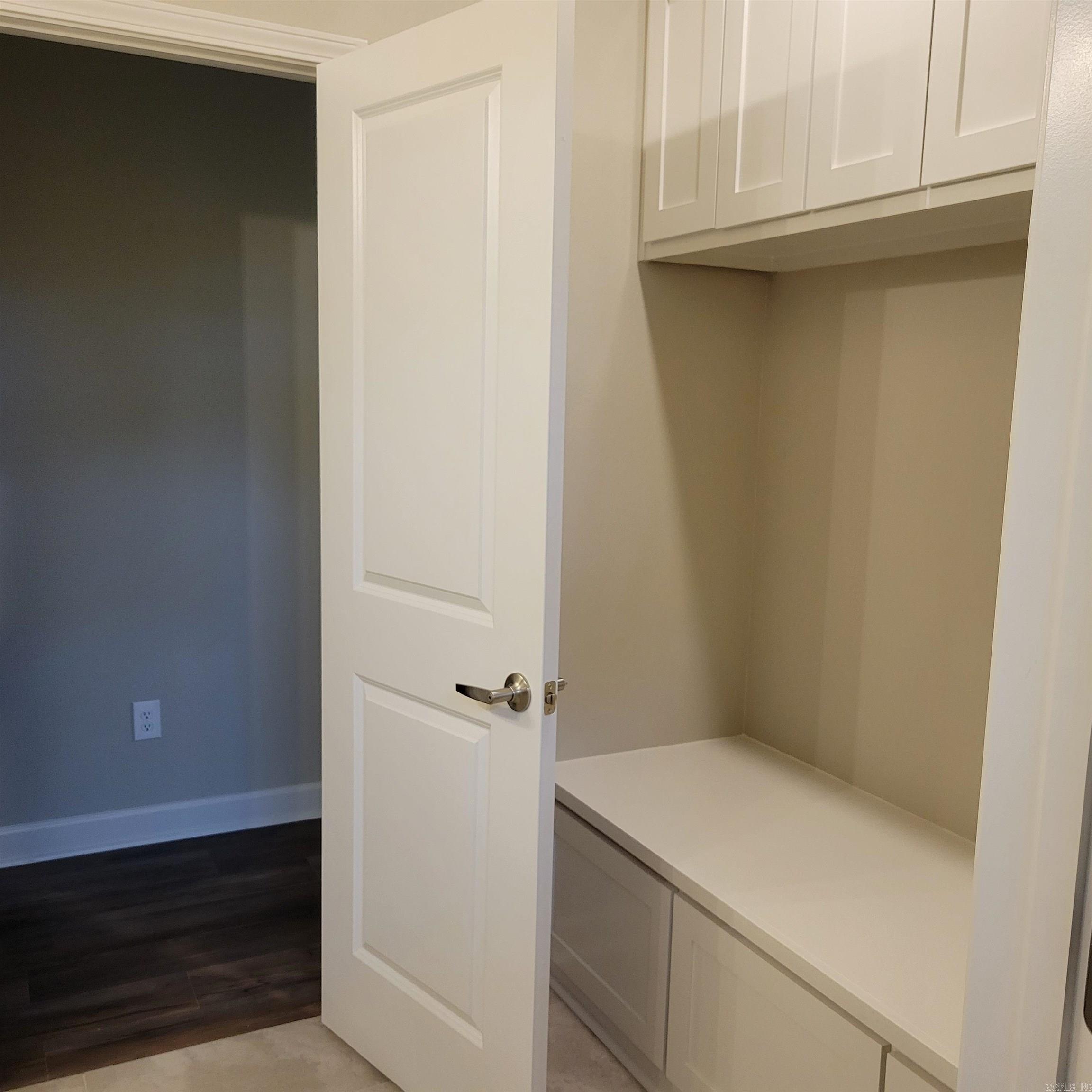 WINCHESTER ESTATES - Residential