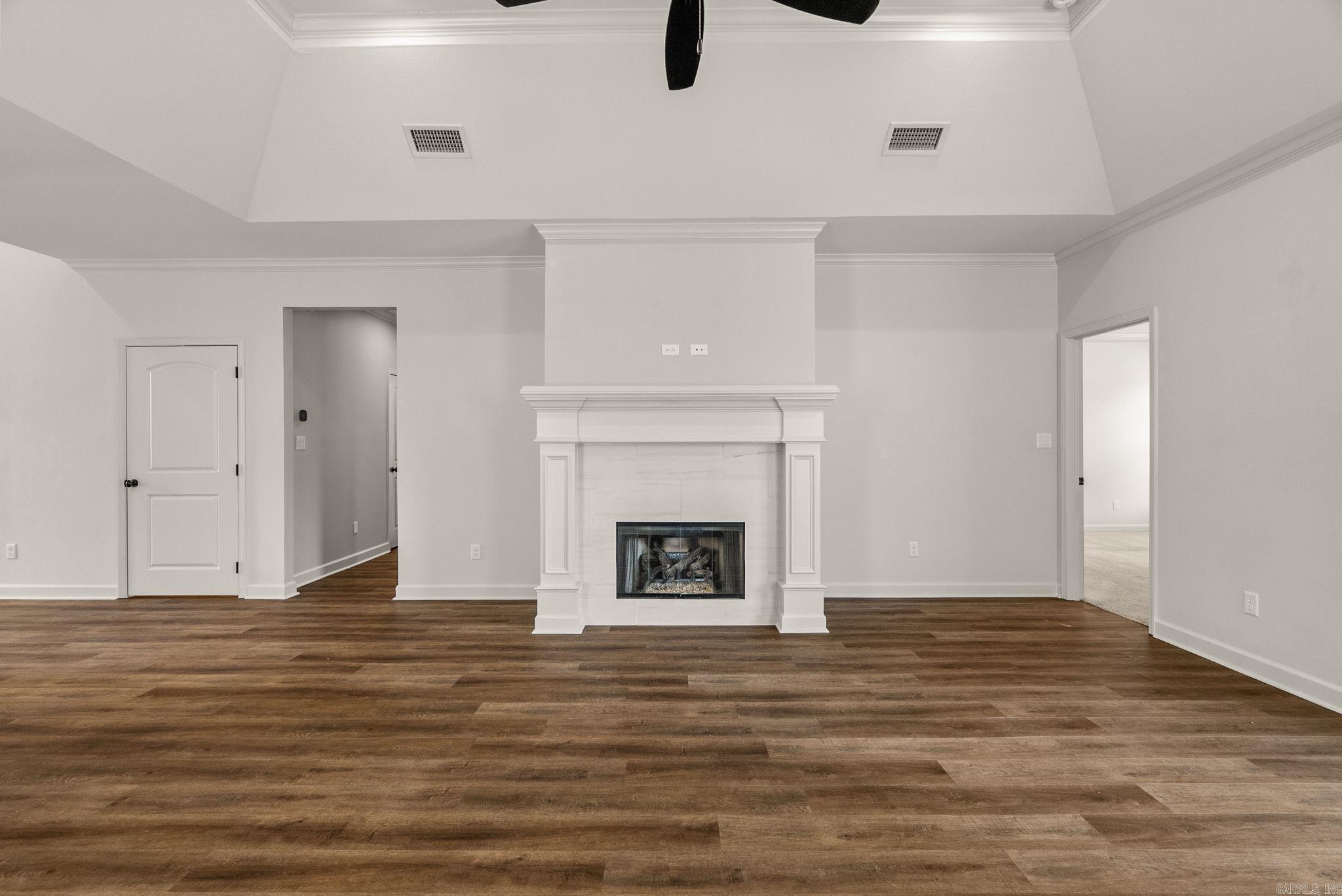 PIPER LANE - Residential