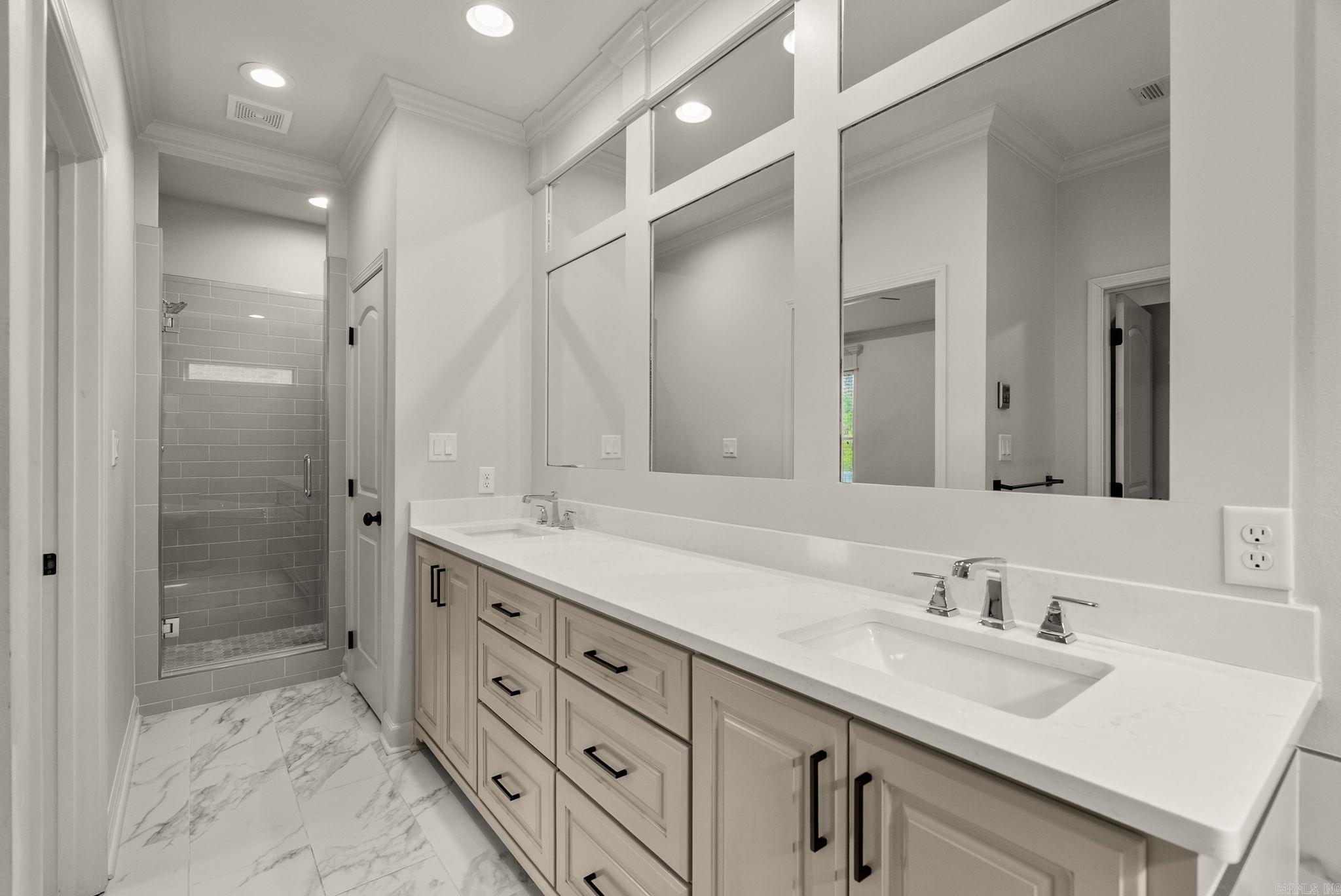 PIPER LANE - Residential