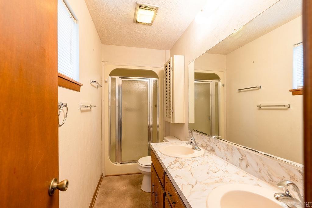 LAKESHORE HEIGHTS - Residential