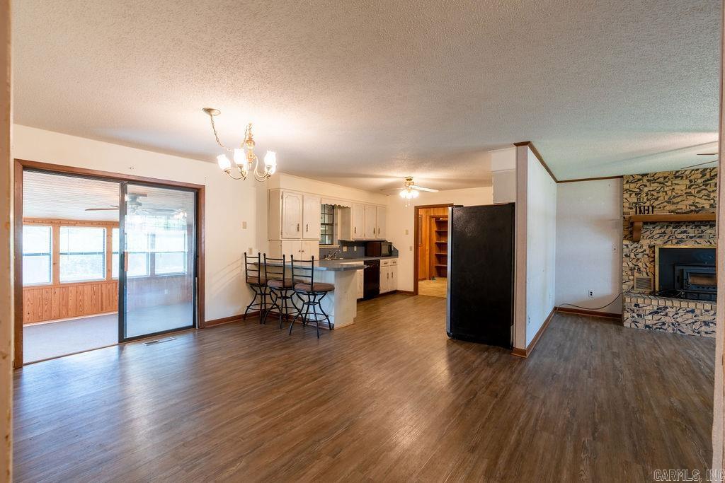 LAKESHORE HEIGHTS - Residential