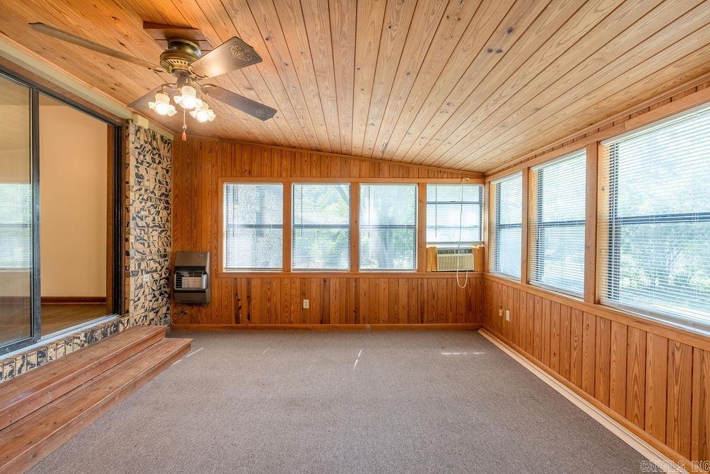 LAKESHORE HEIGHTS - Residential