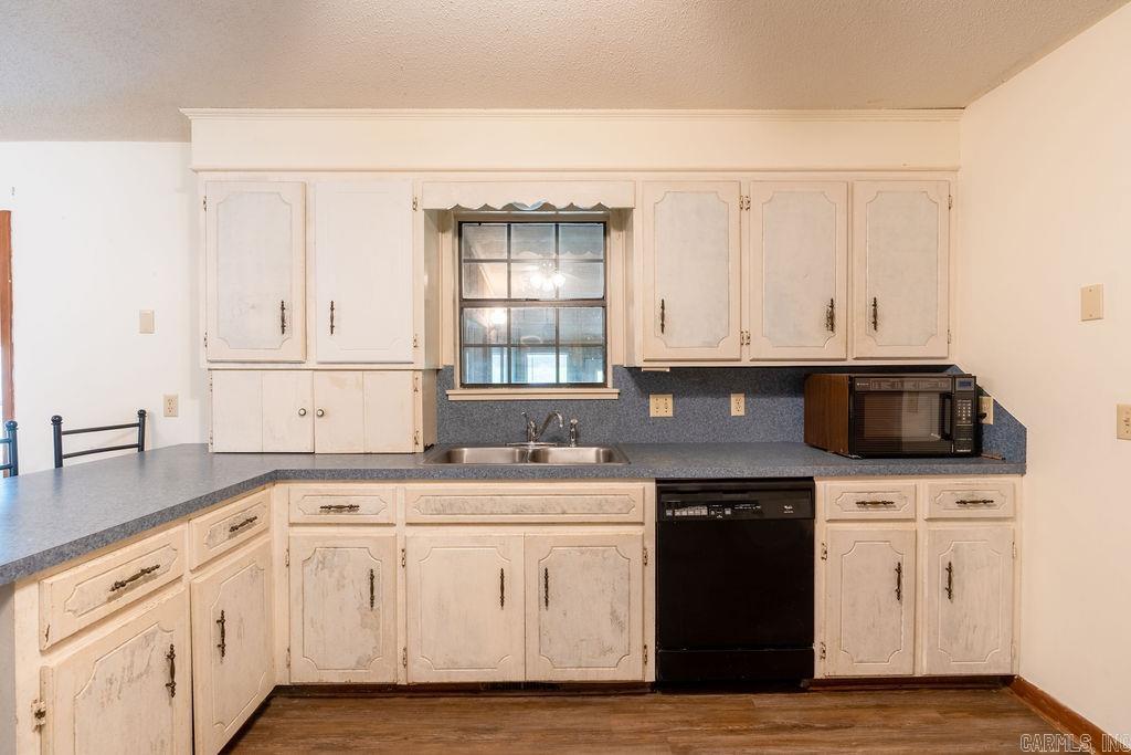 LAKESHORE HEIGHTS - Residential