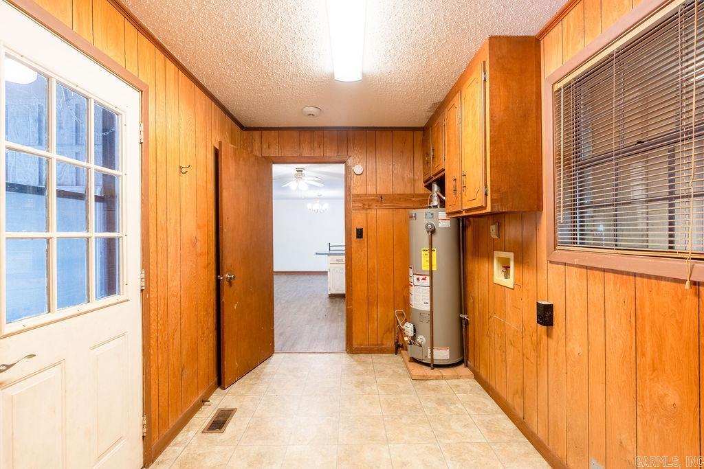 LAKESHORE HEIGHTS - Residential