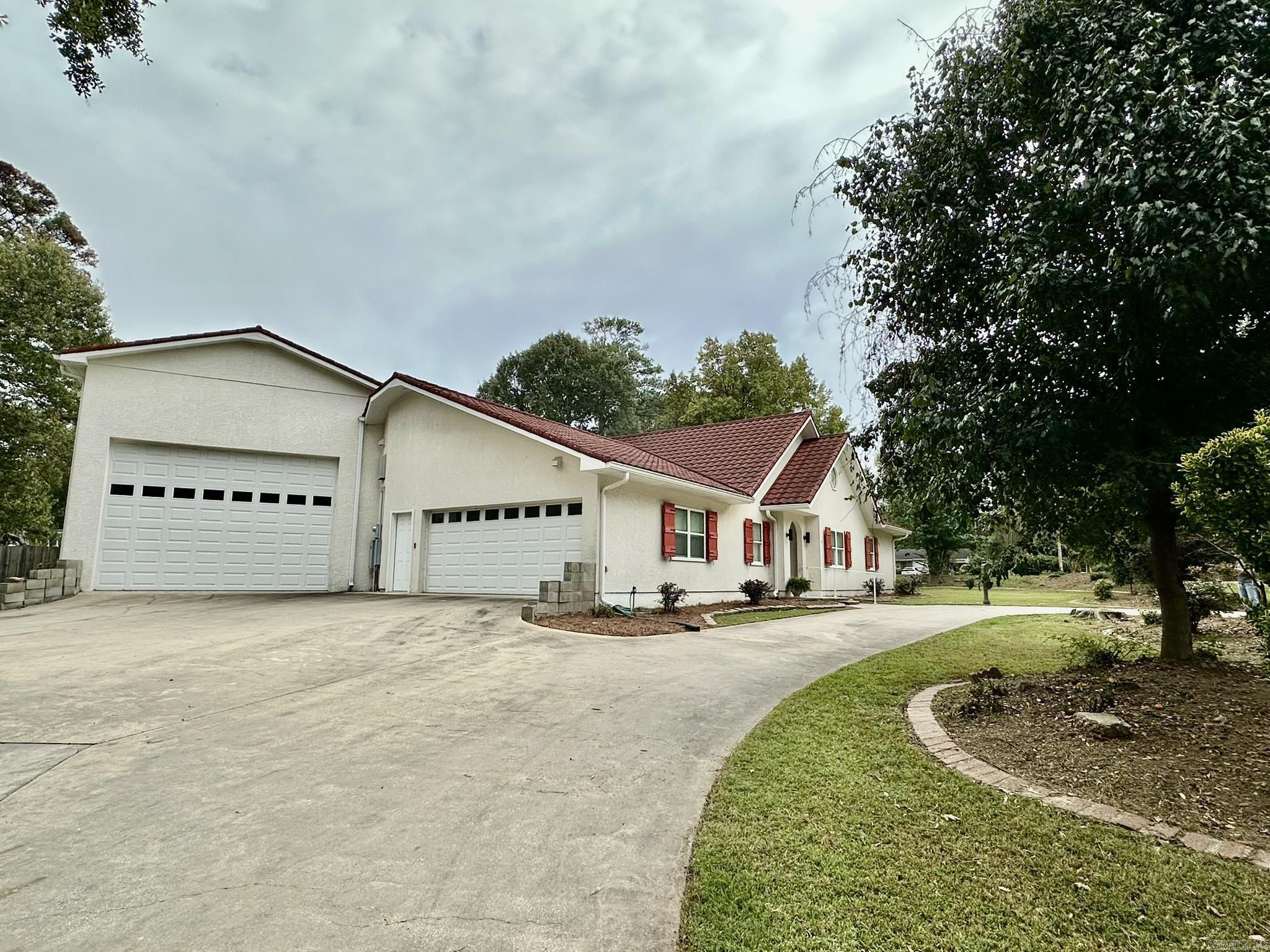 HAMBURG UNPLATTED - Residential