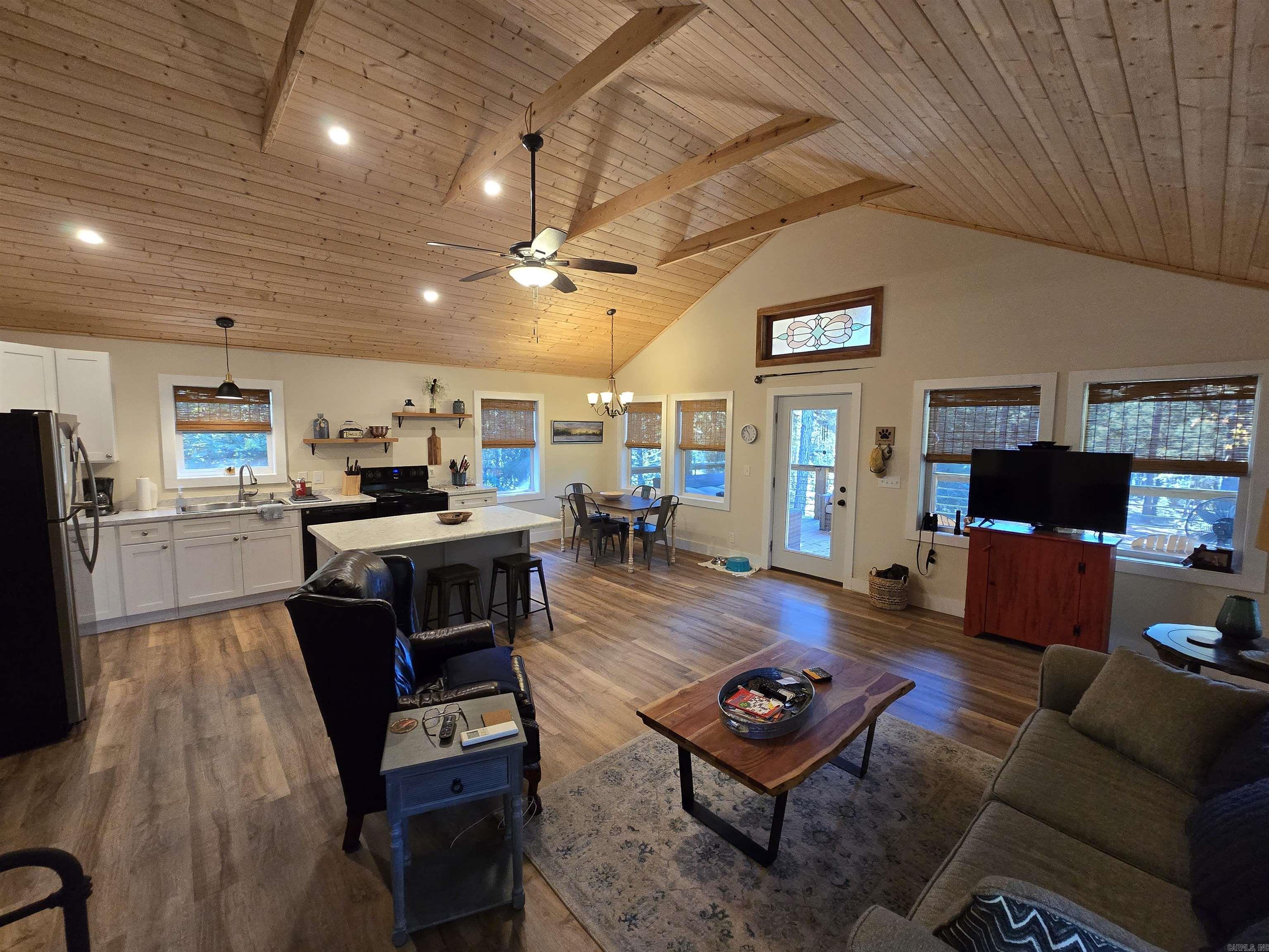 Mills Point - Lake - Residential