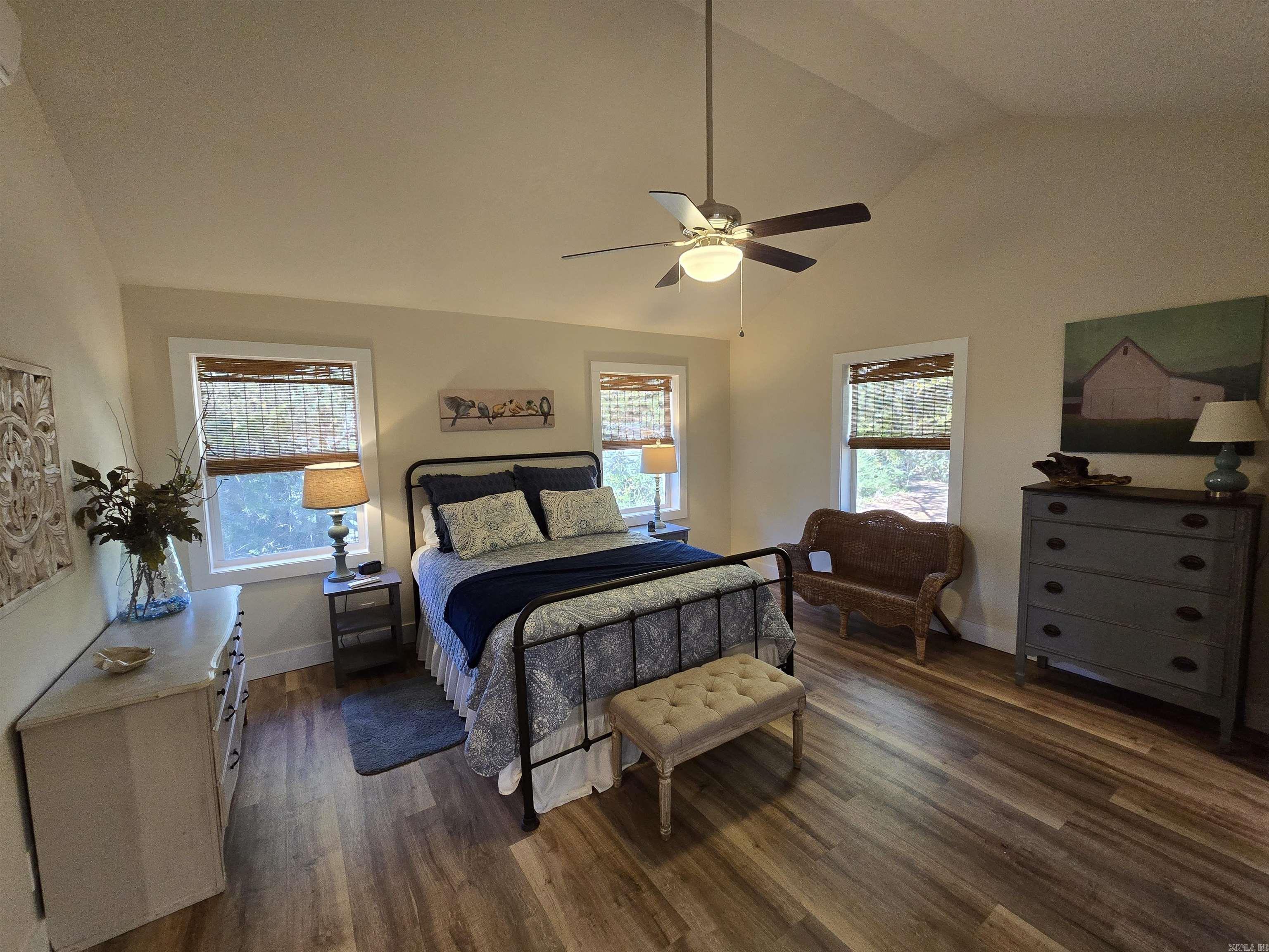 Mills Point - Lake - Residential
