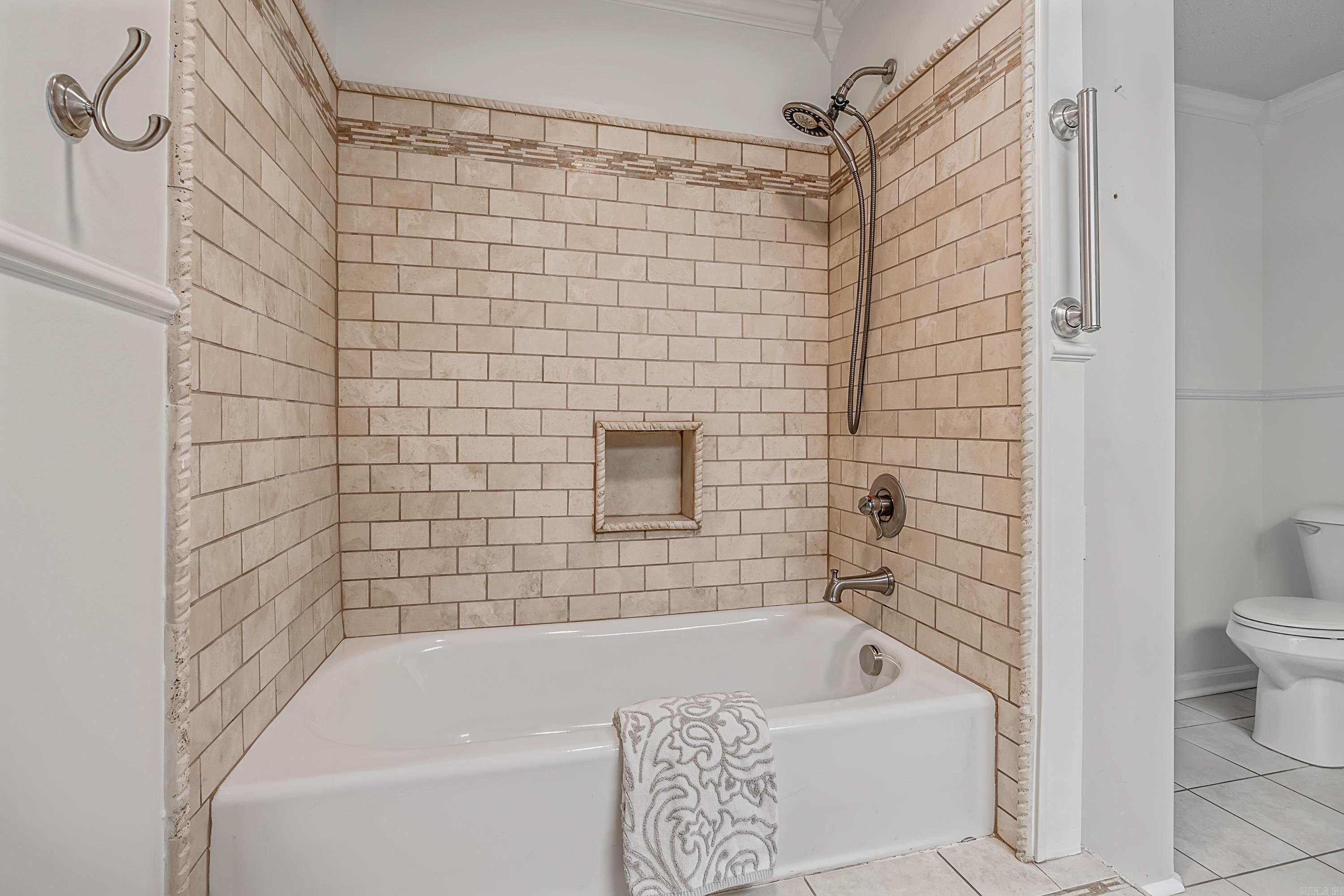 COUNTRY CLUB PARK - Residential