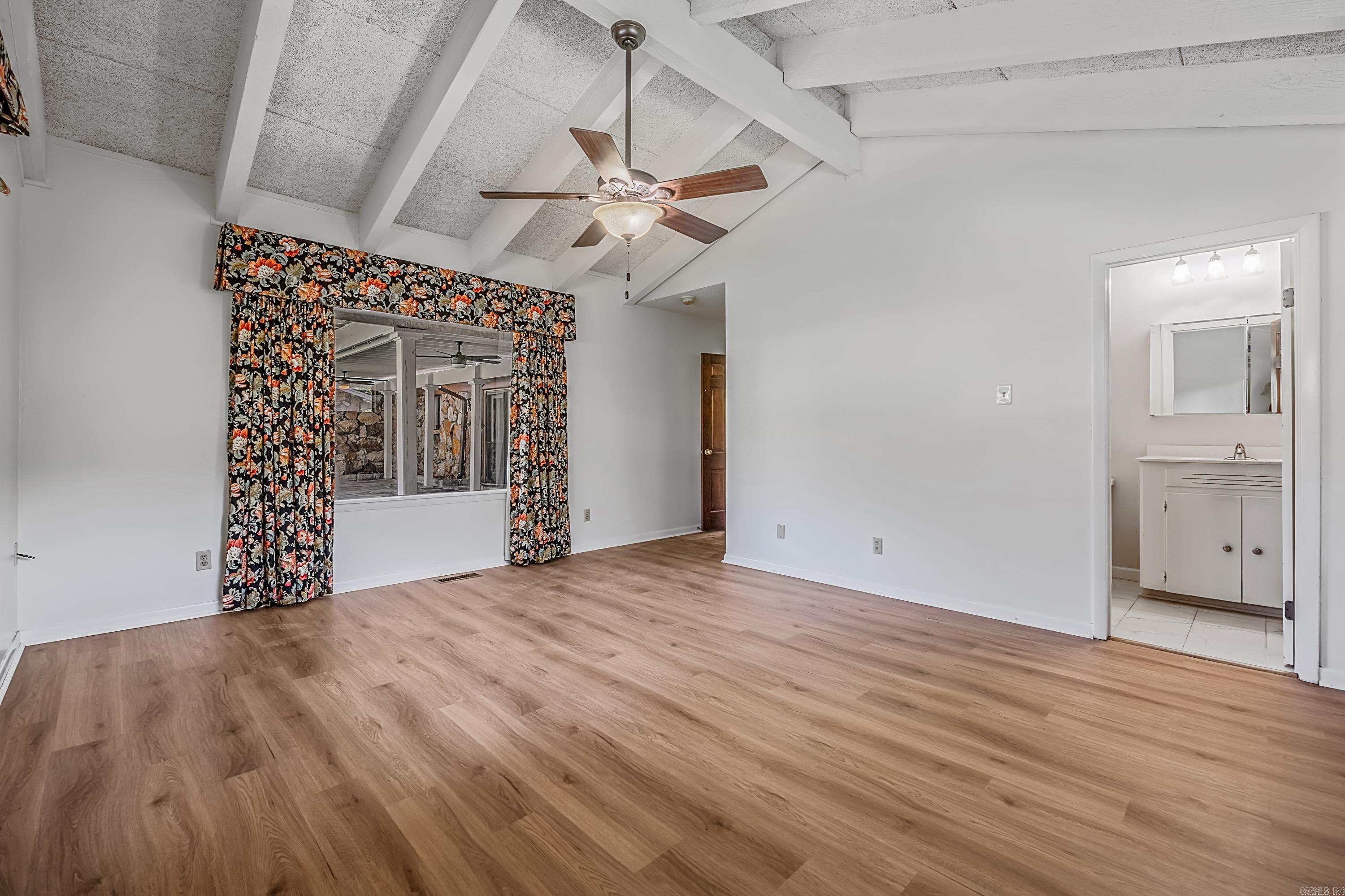 COUNTRY CLUB PARK - Residential