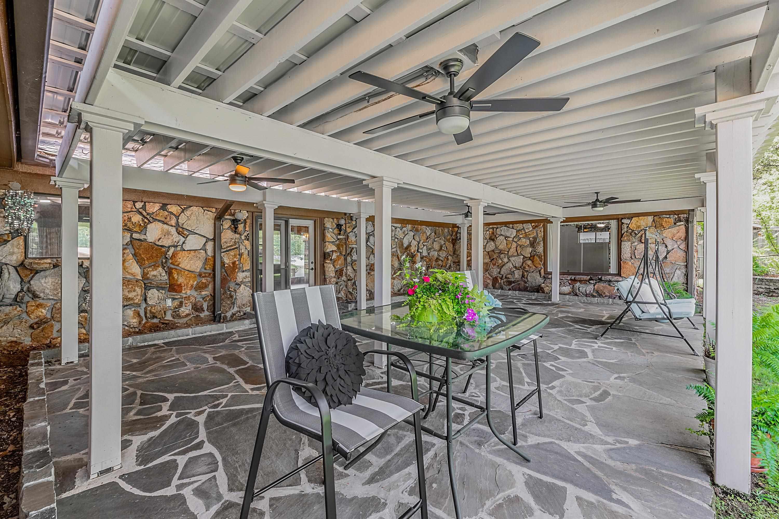 COUNTRY CLUB PARK - Residential