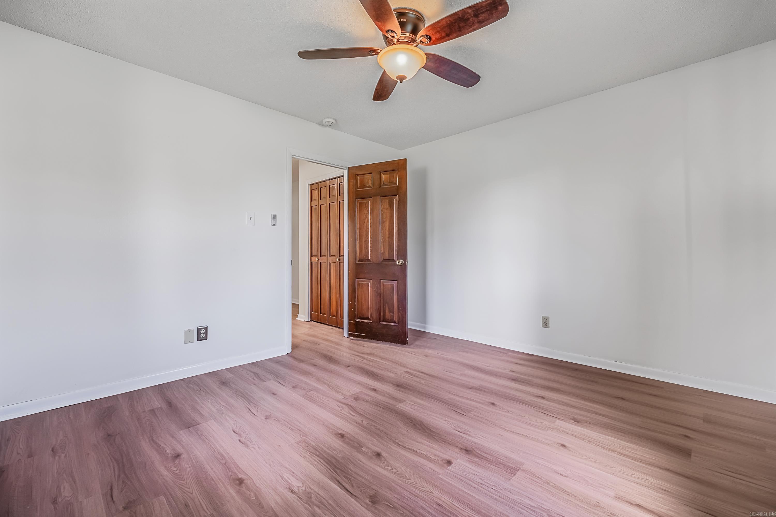 COUNTRY CLUB PARK - Residential