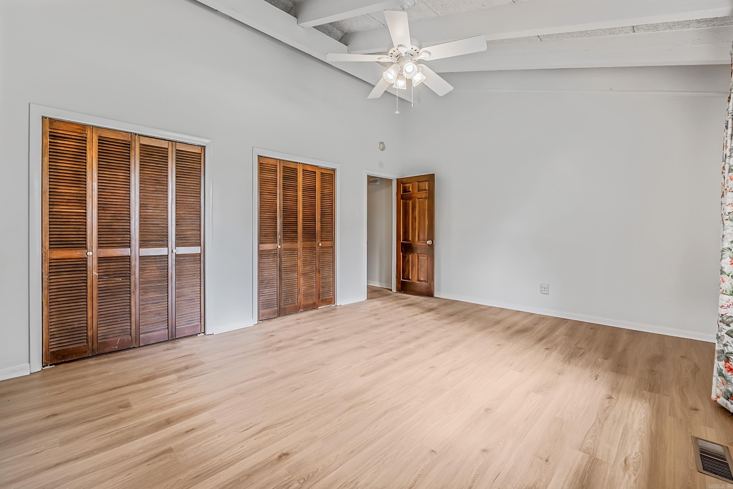 COUNTRY CLUB PARK - Residential