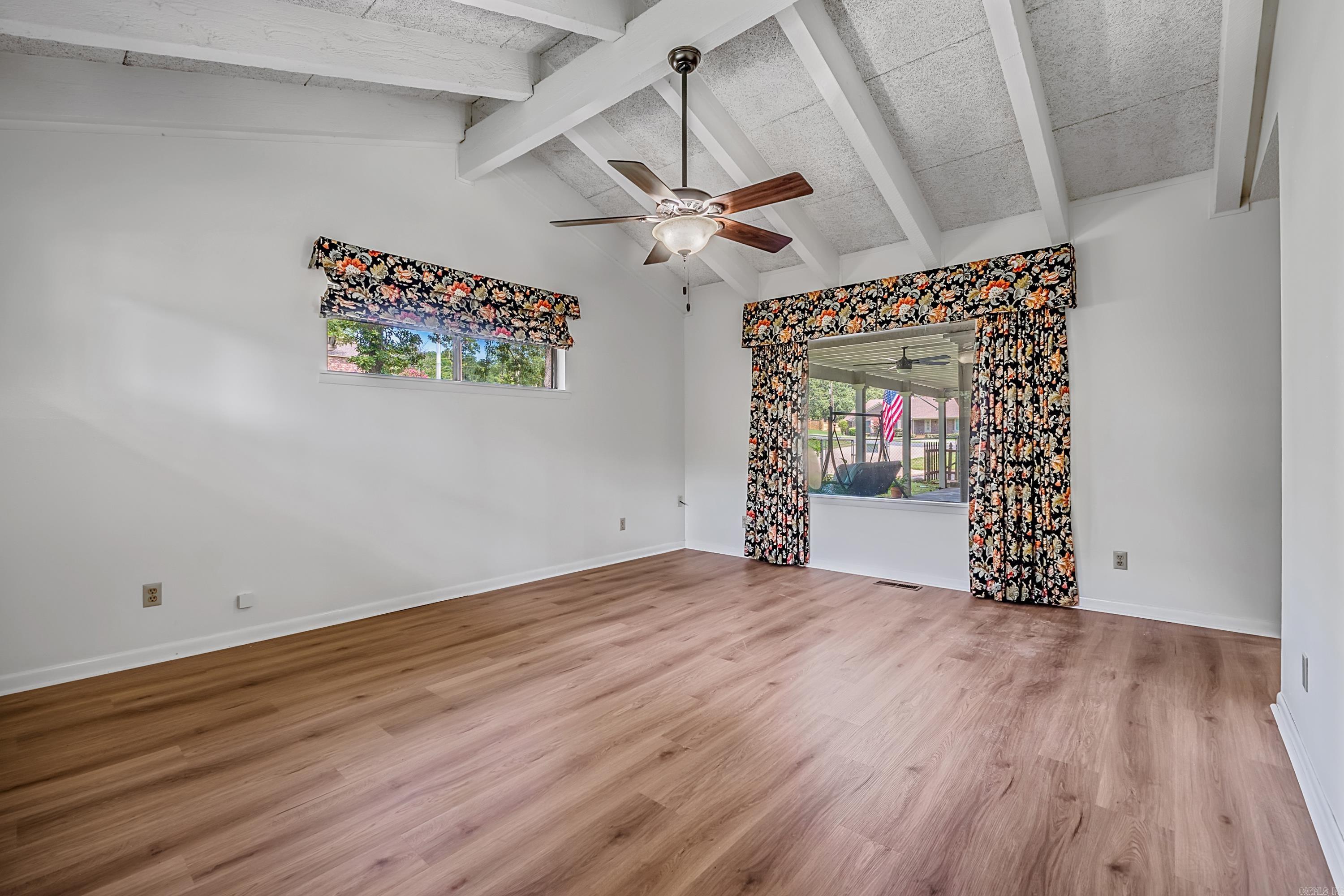 COUNTRY CLUB PARK - Residential