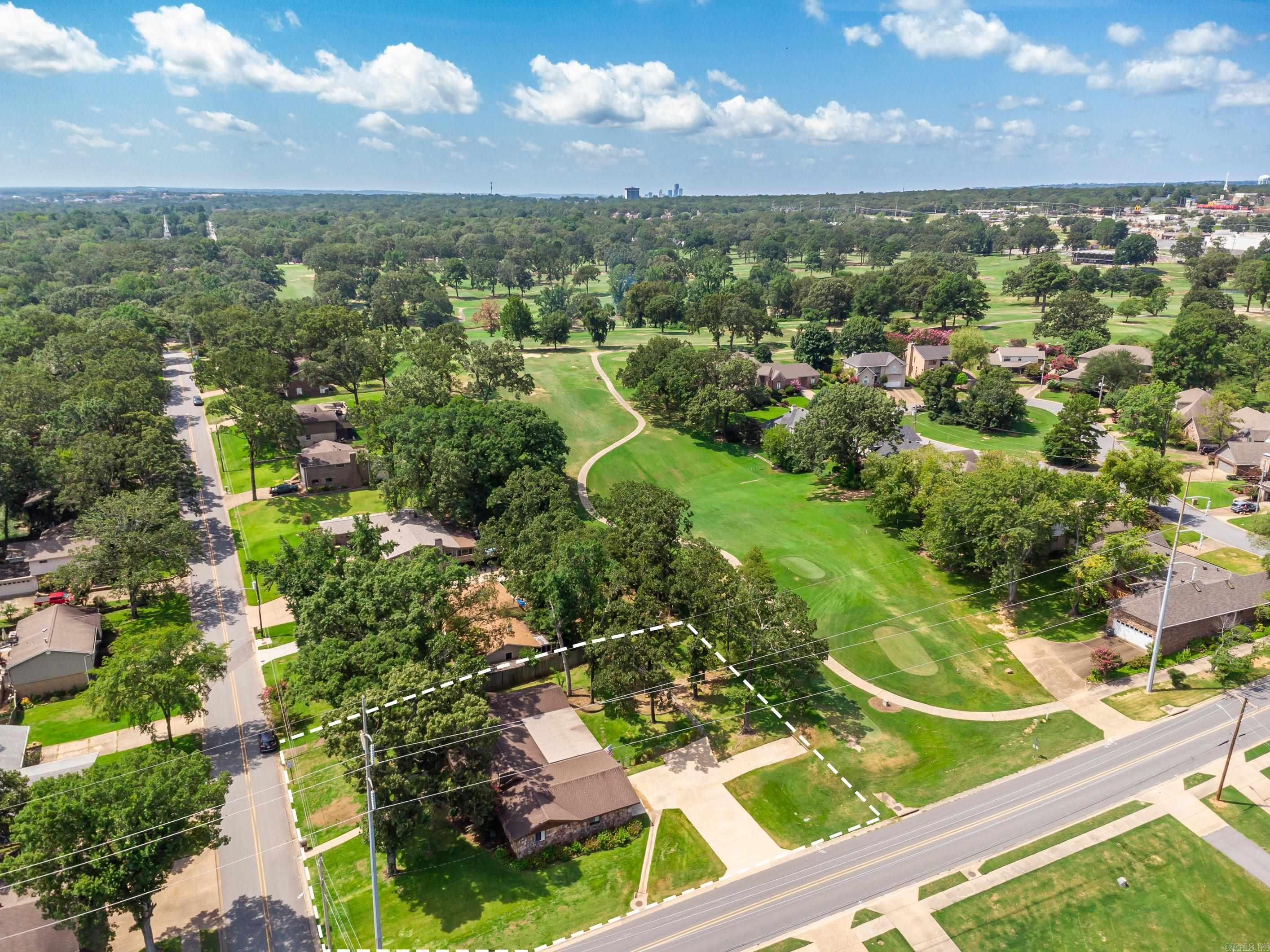 COUNTRY CLUB PARK - Residential