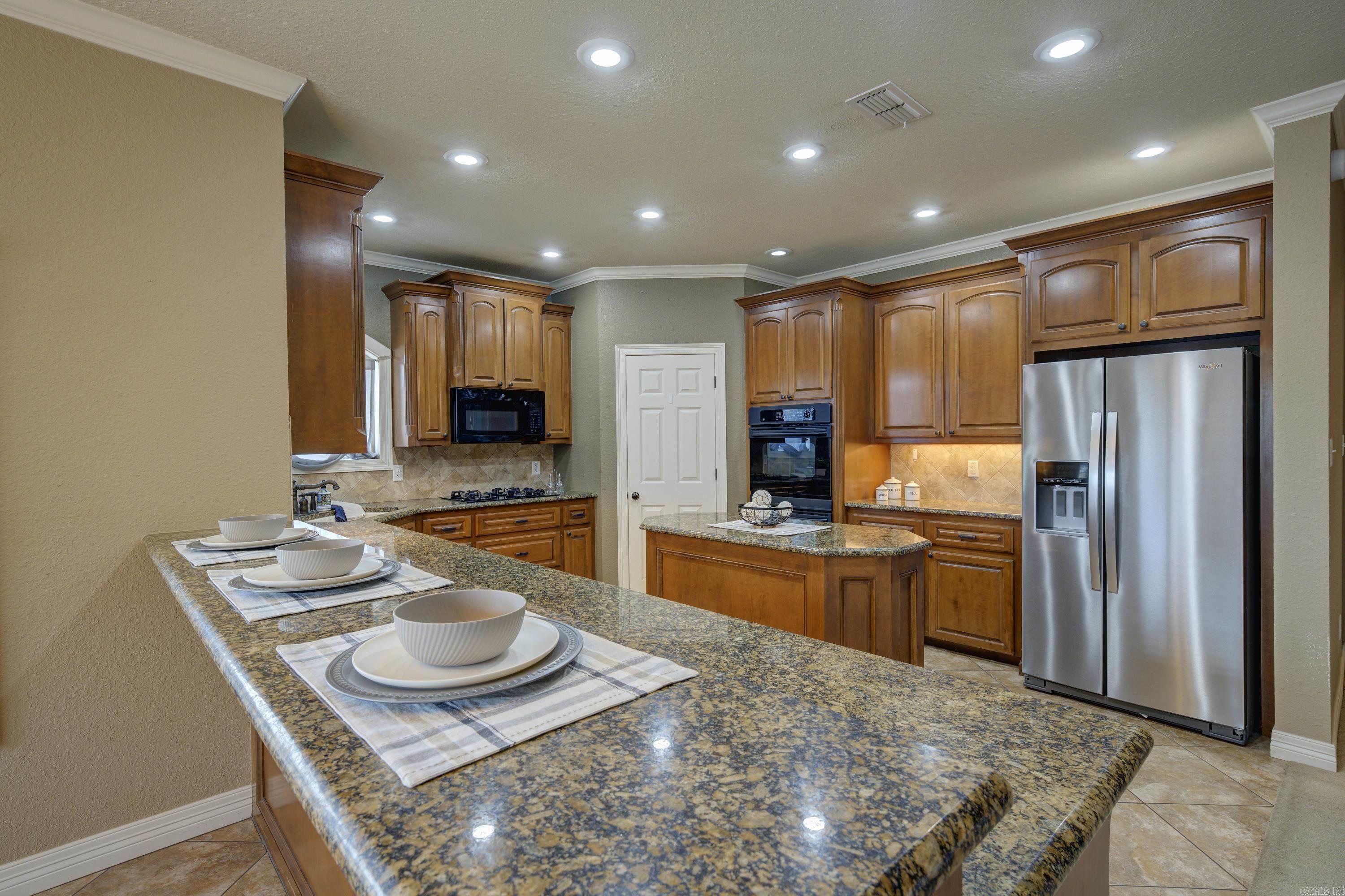 COUNTRY HILLS SUBD - Residential