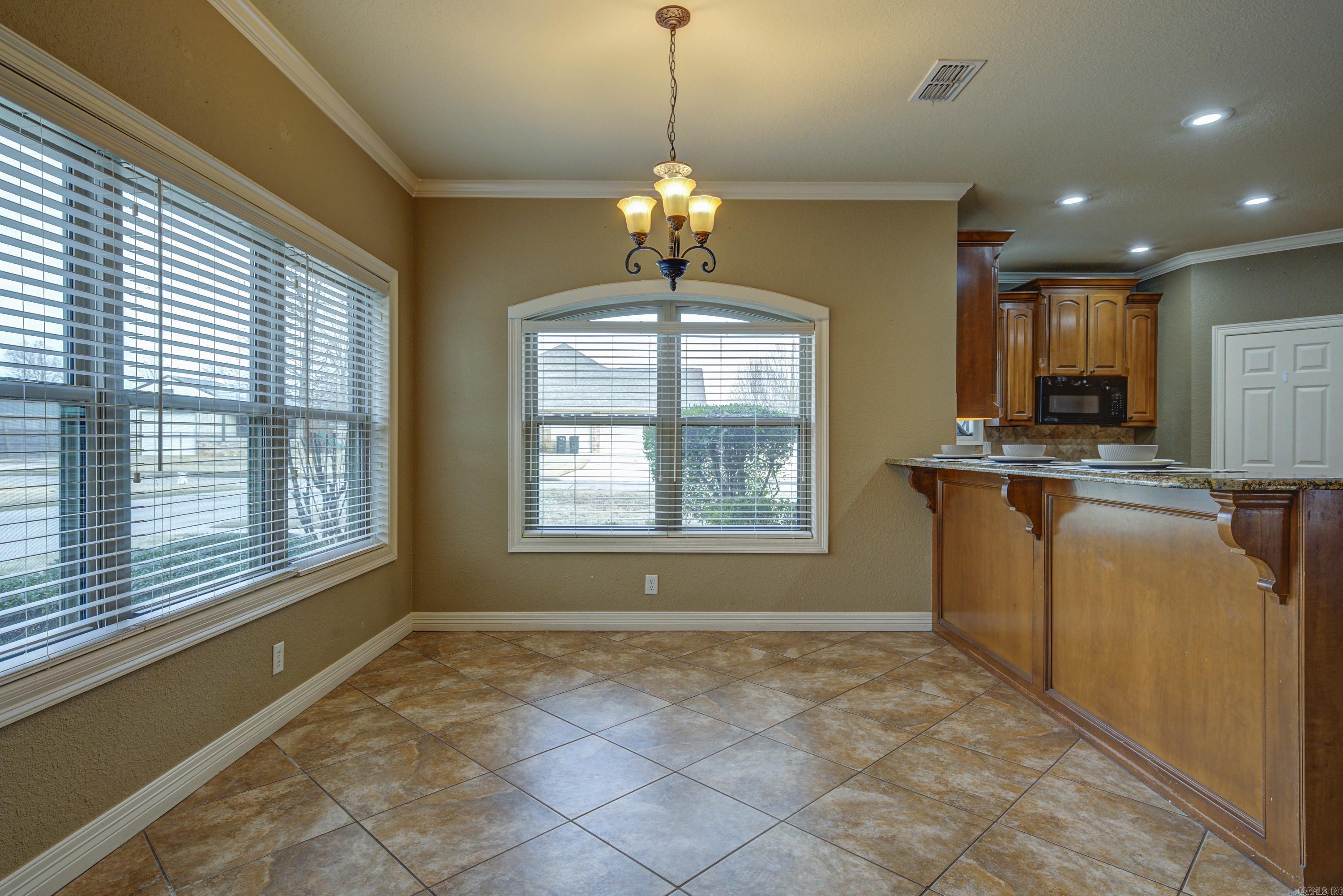 COUNTRY HILLS SUBD - Residential