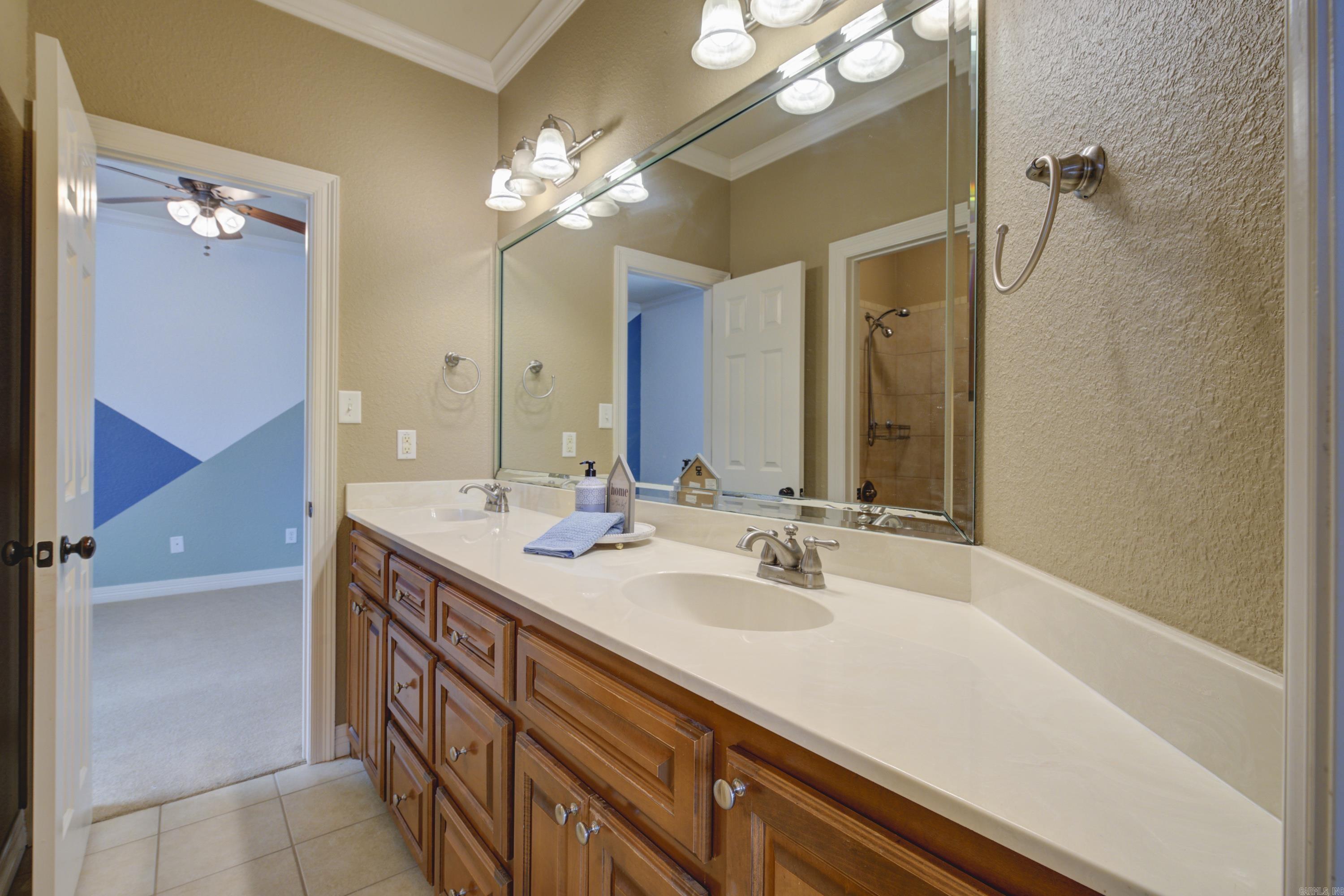 COUNTRY HILLS SUBD - Residential