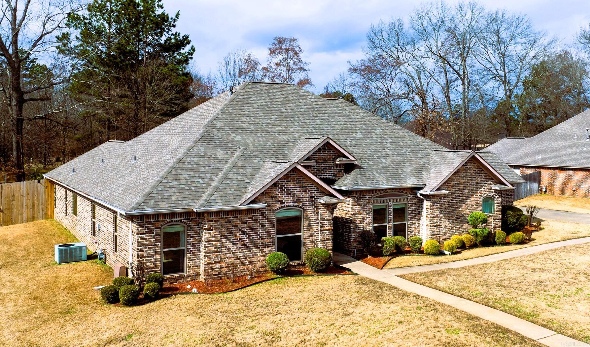 COUNTRY HILLS SUBD - Residential