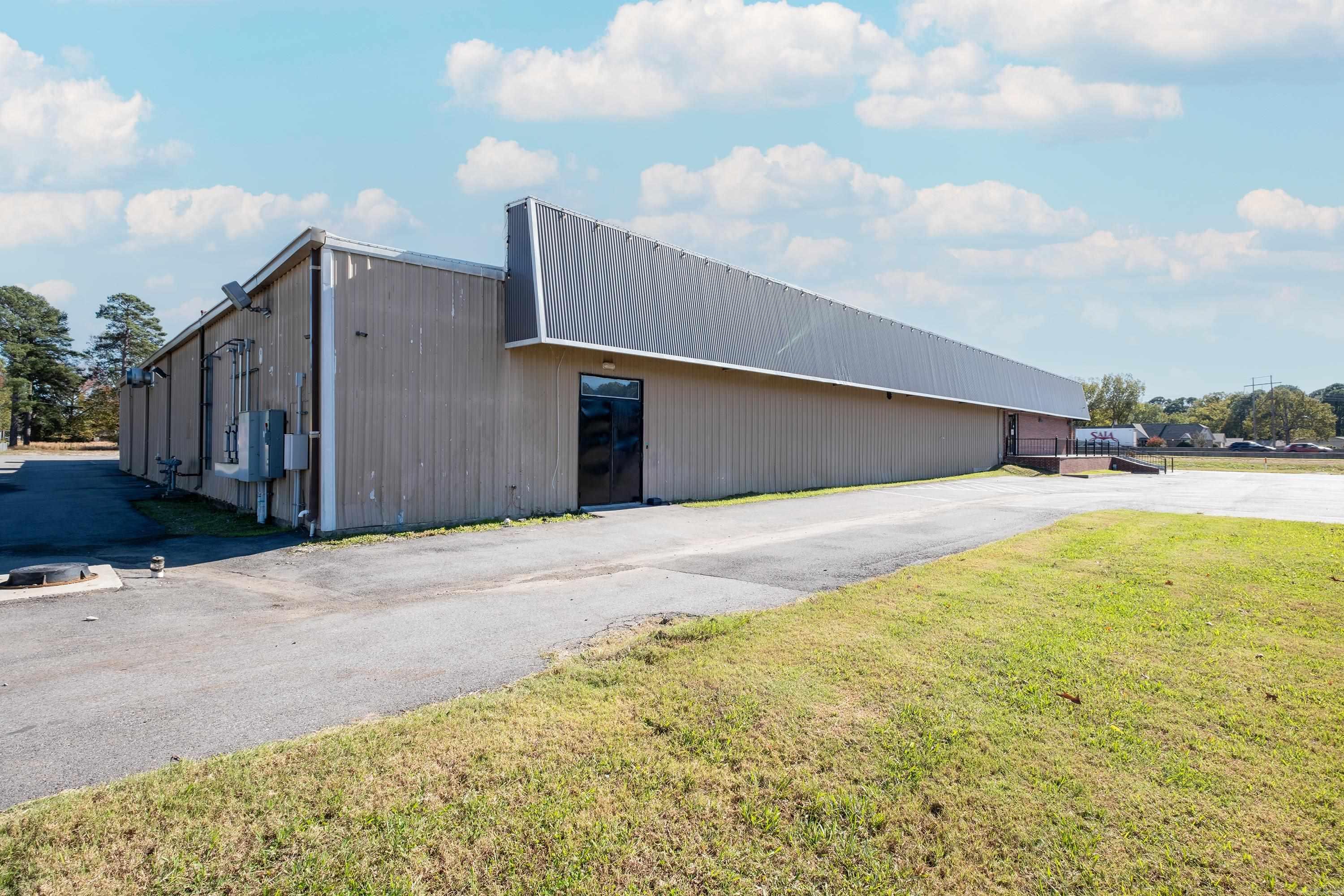 Metes & Bounds - Commercial Sale