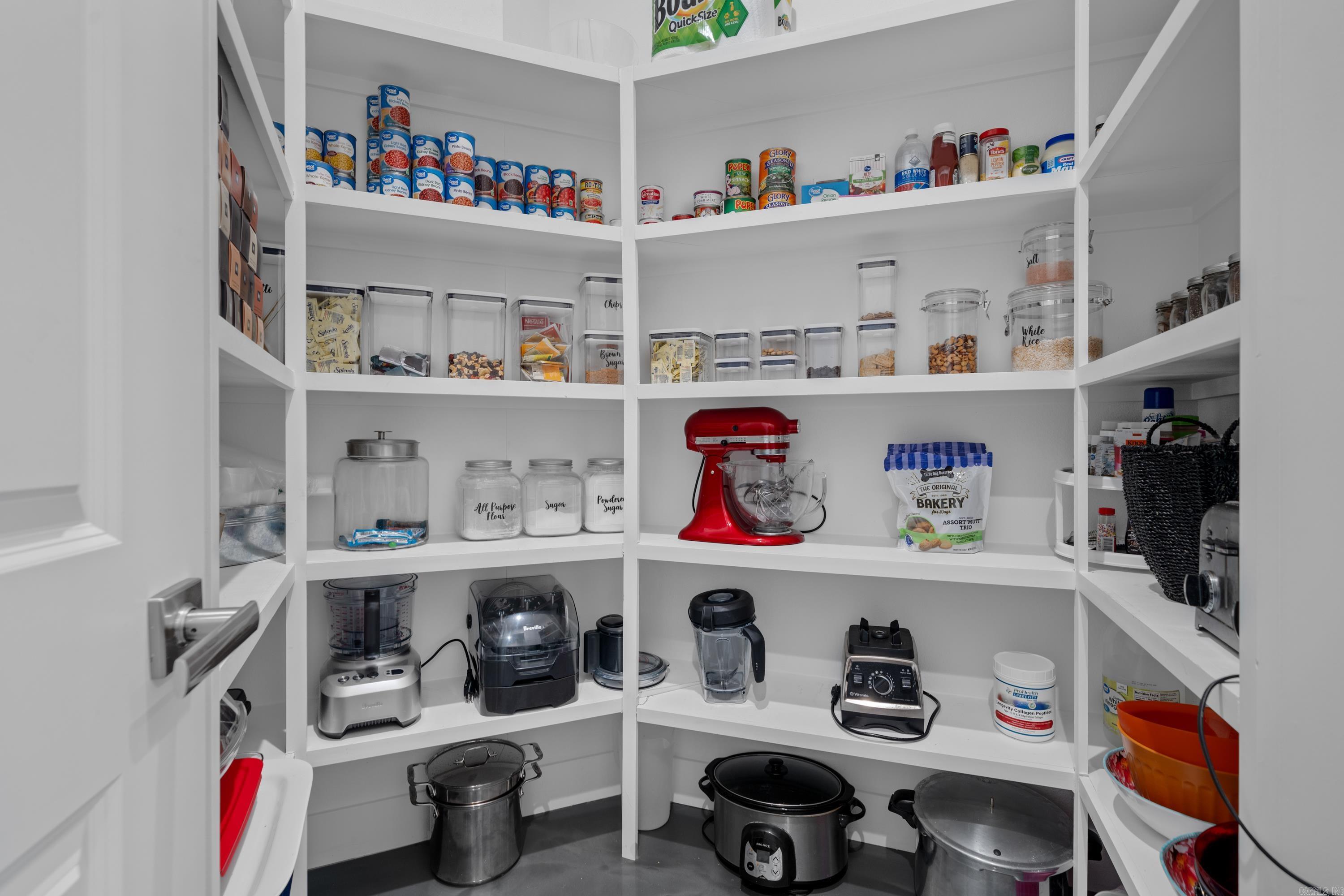 HUNTERS COVE - Residential