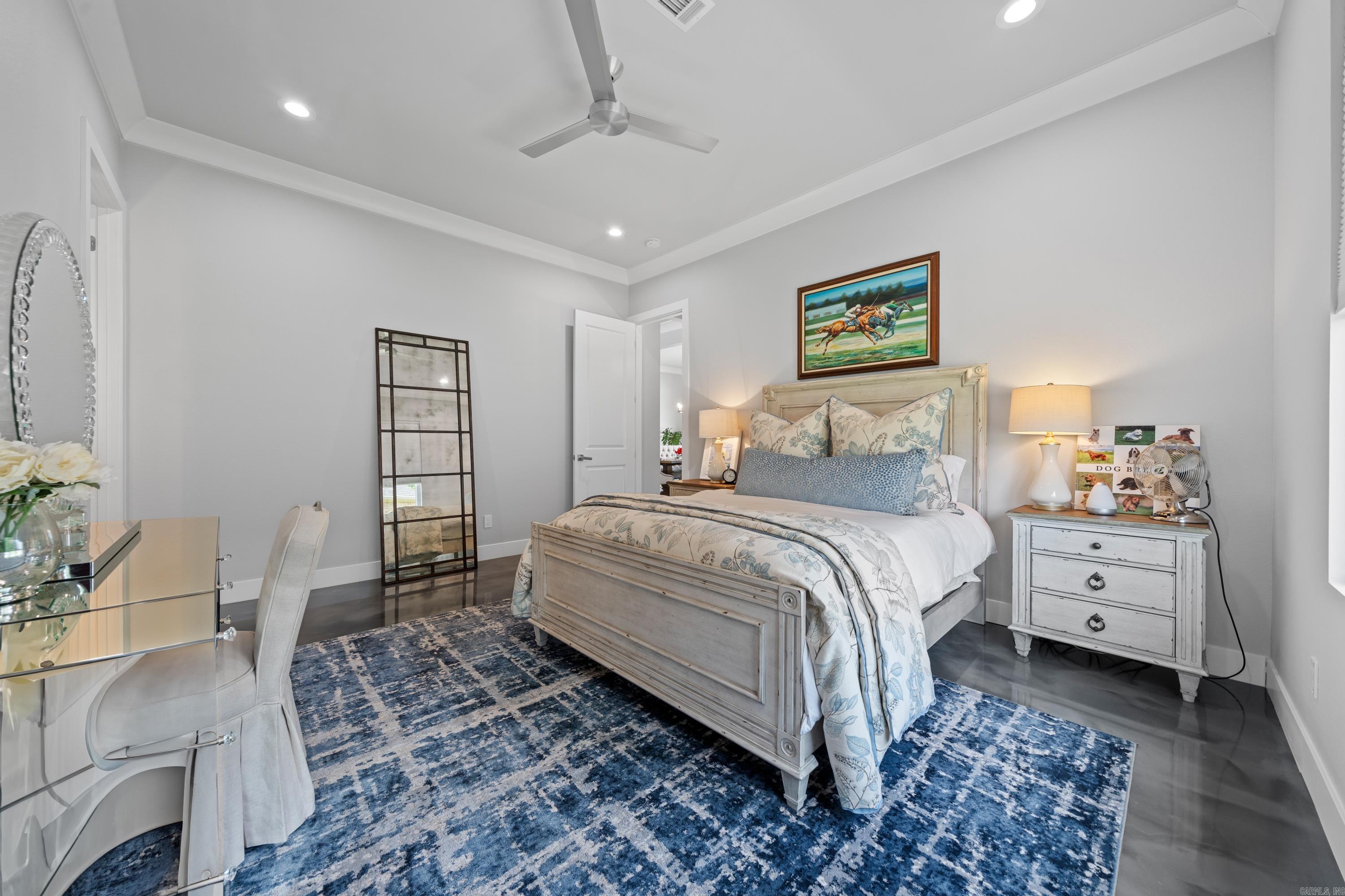 HUNTERS COVE - Residential