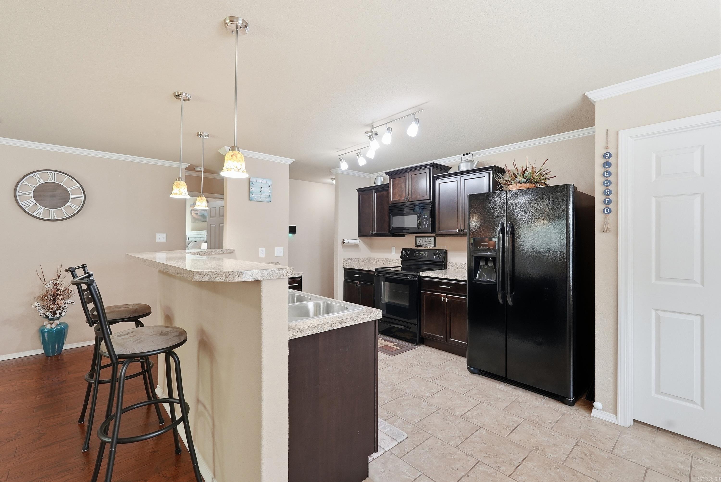 CHAPEL CREEK - Residential