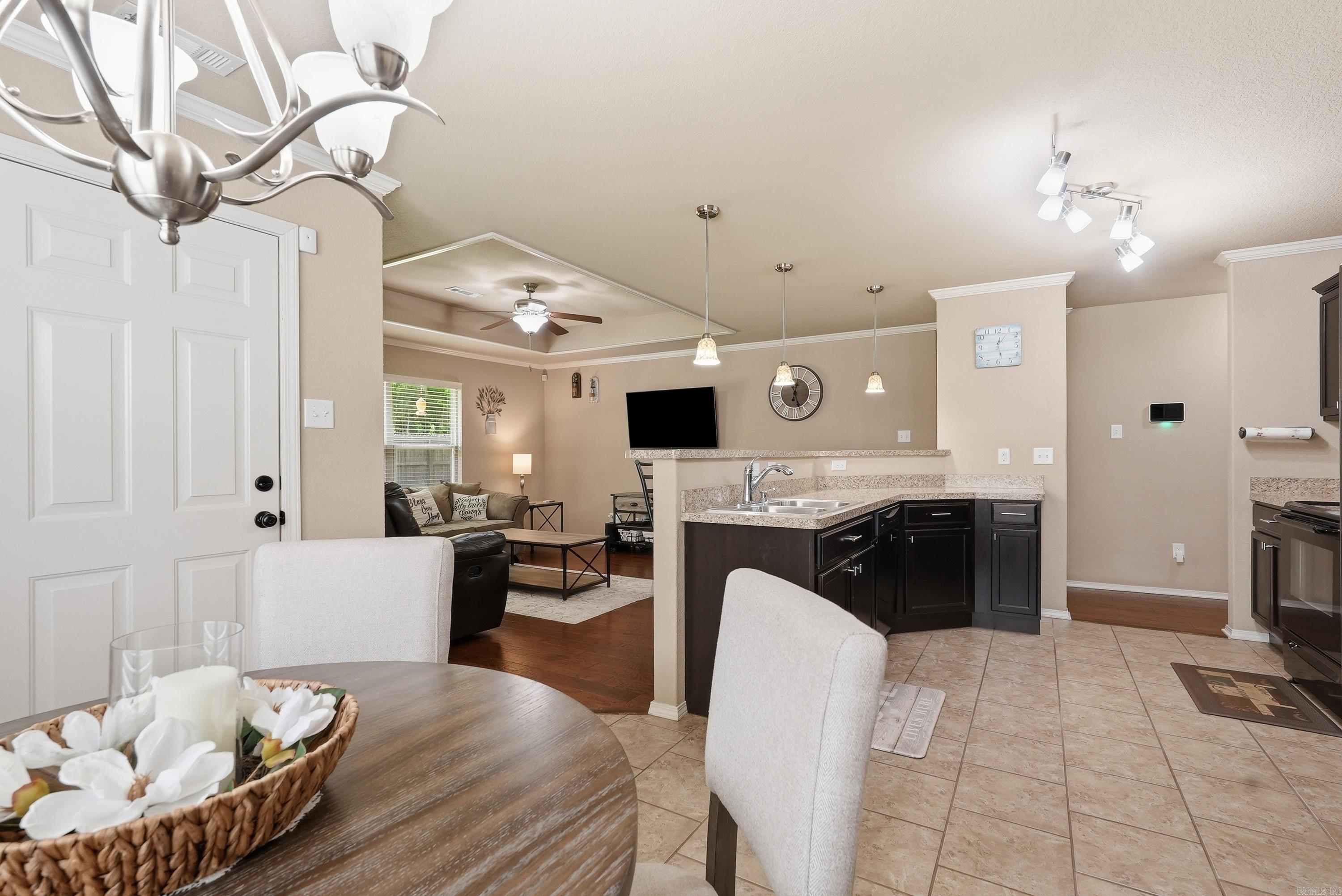 CHAPEL CREEK - Residential