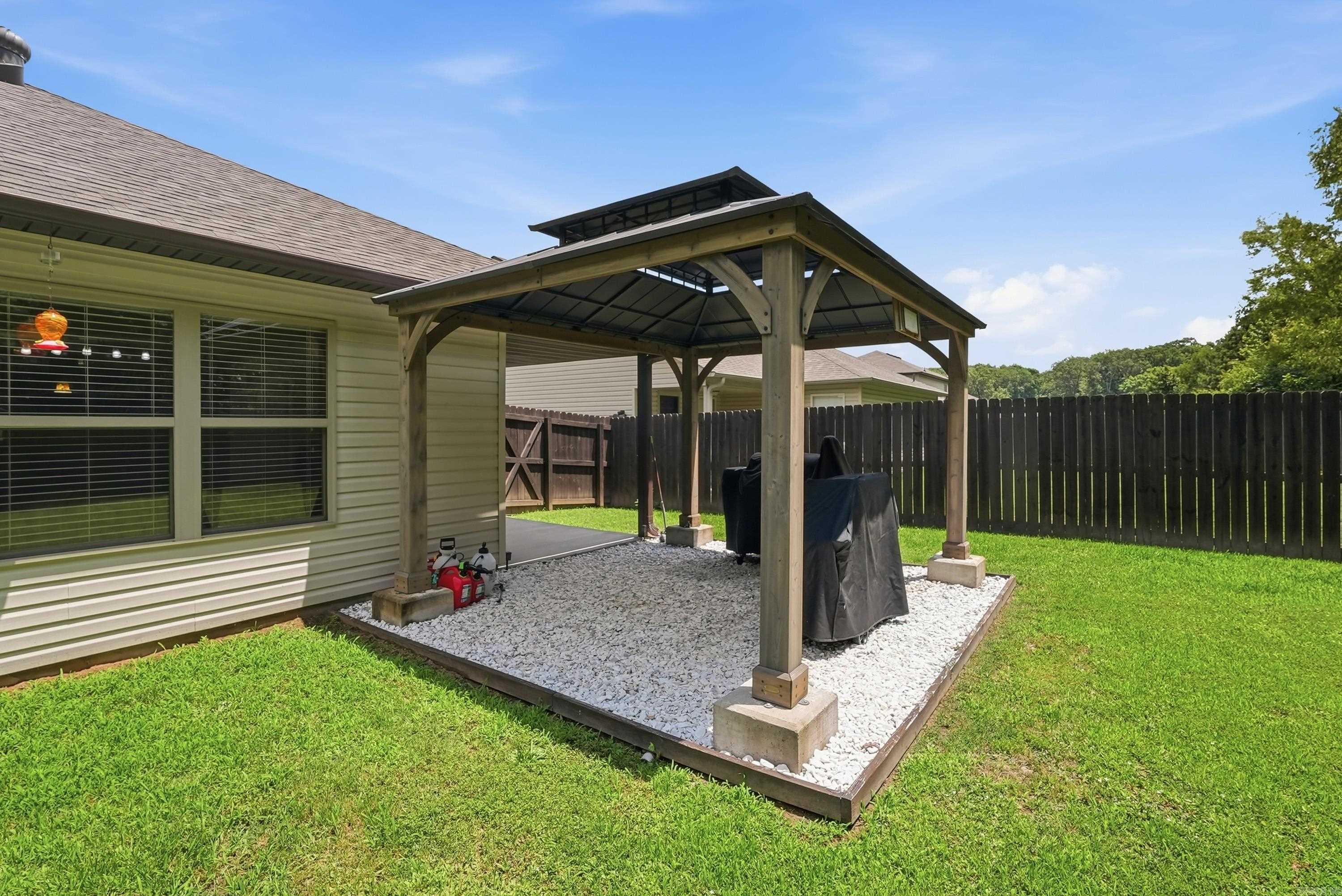 CHAPEL CREEK - Residential