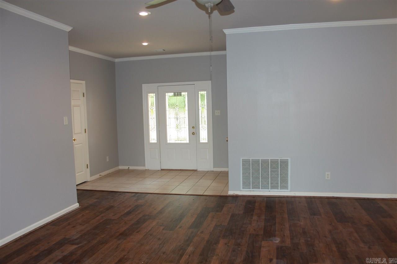 COLLENWOOD - Residential Lease